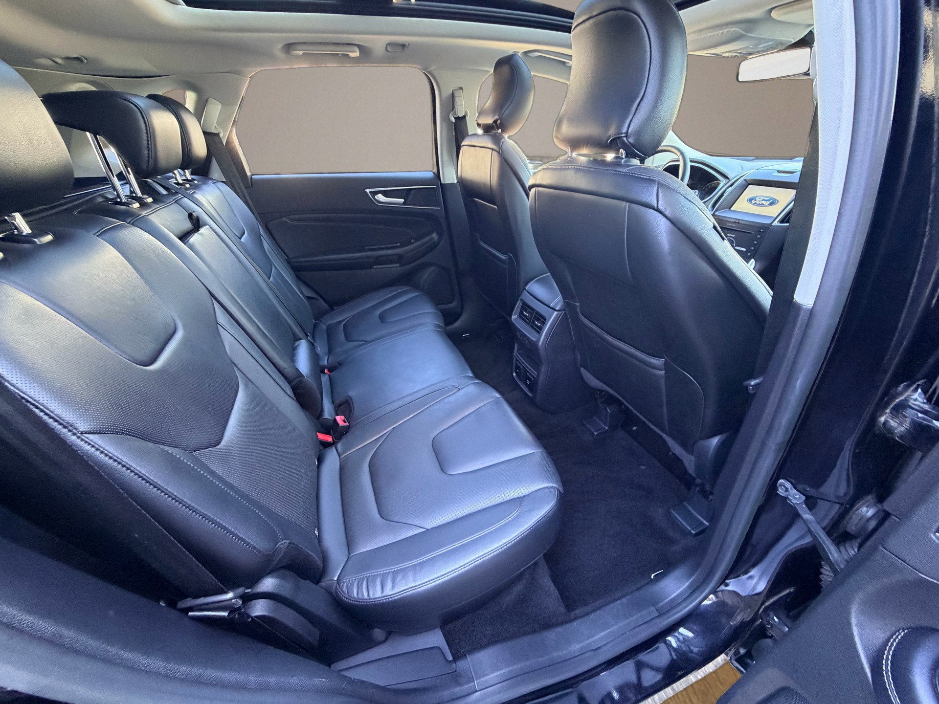 FORD Edge 2.0 TDCi Titanium 4WD PowerShift-image-13
