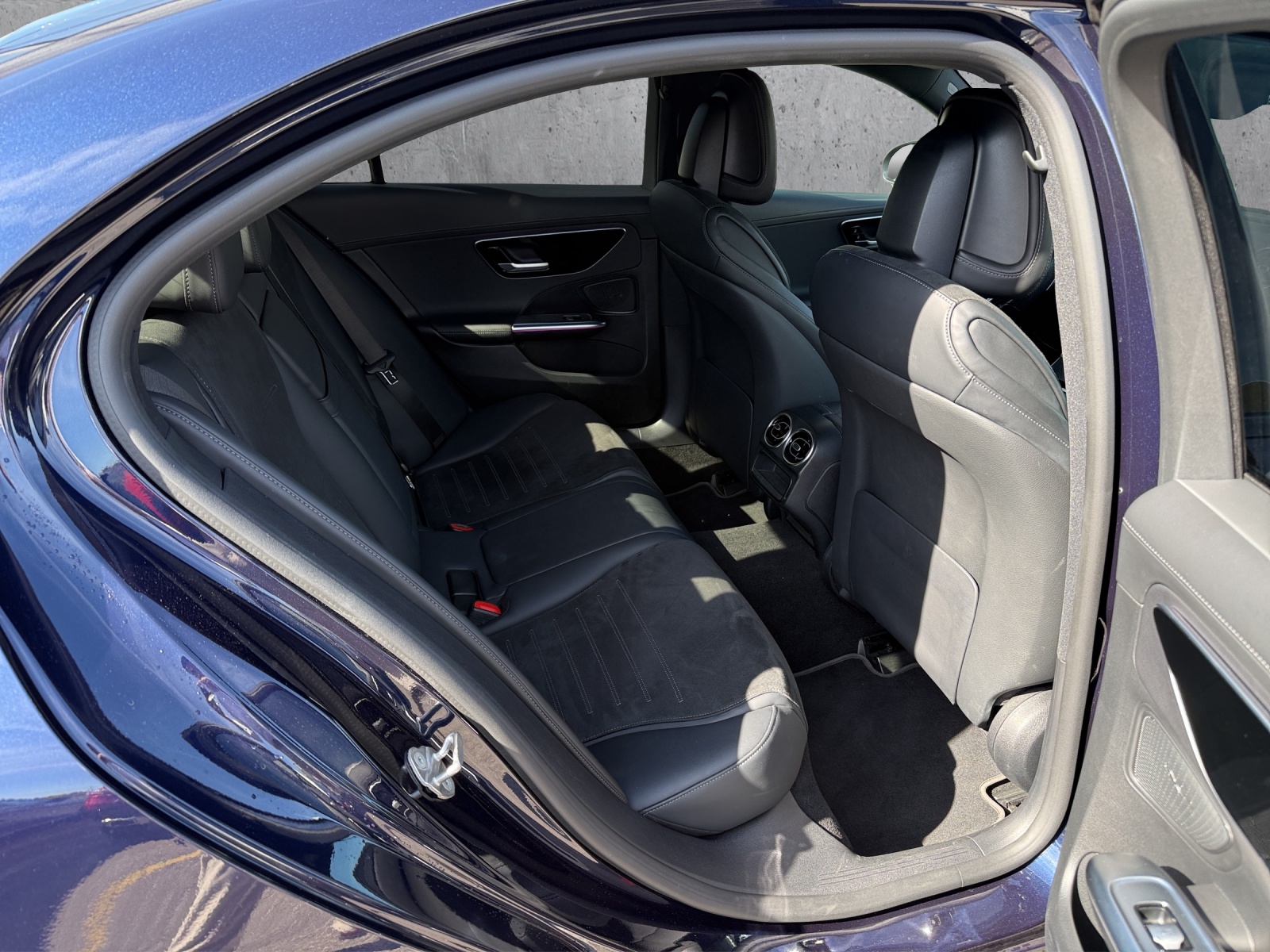 MERCEDES-BENZ C-Klasse W206 C 300 AMG Line 4matic-image-17