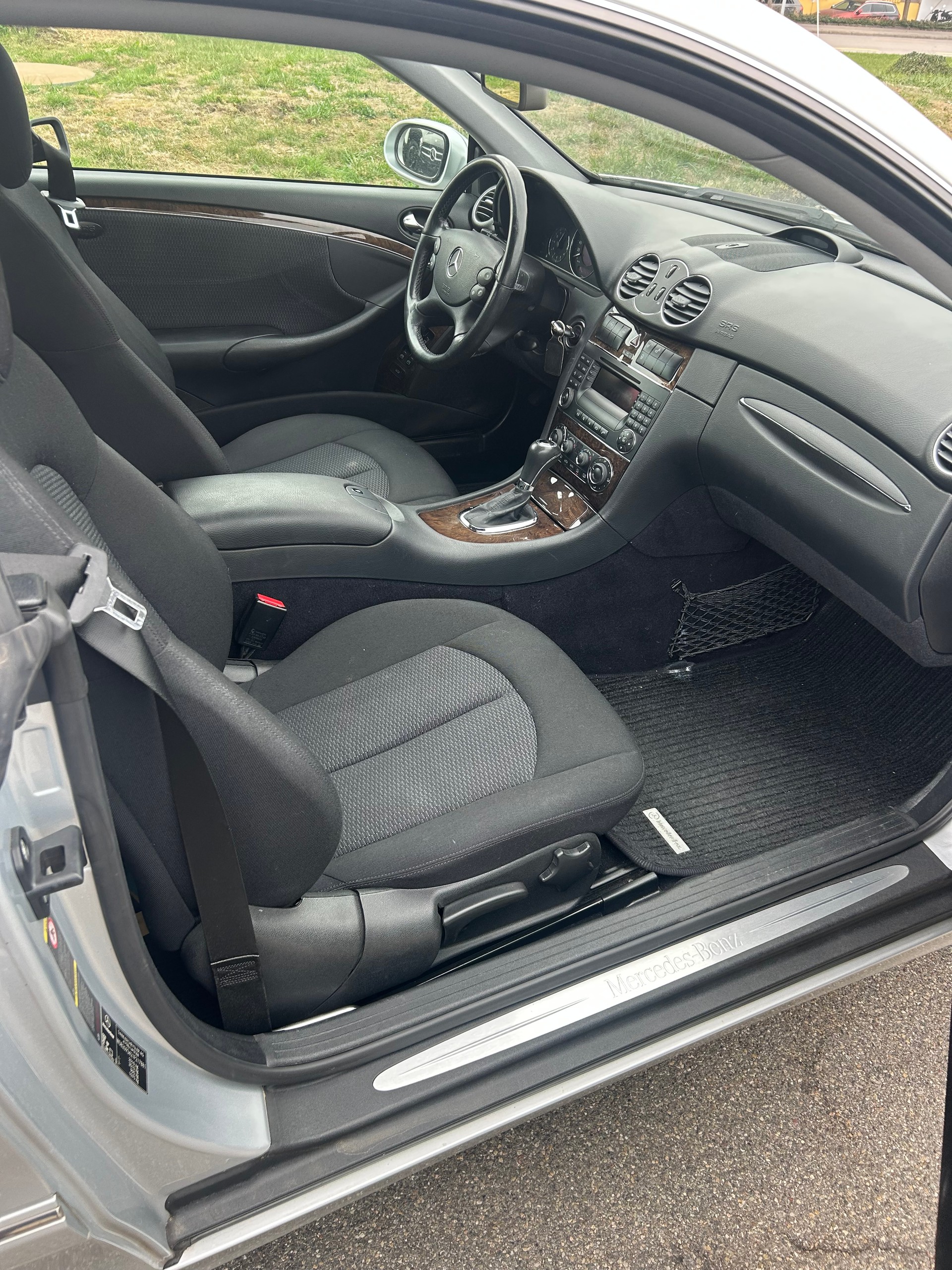 MERCEDES-BENZ CLK 200-showroom-element-2