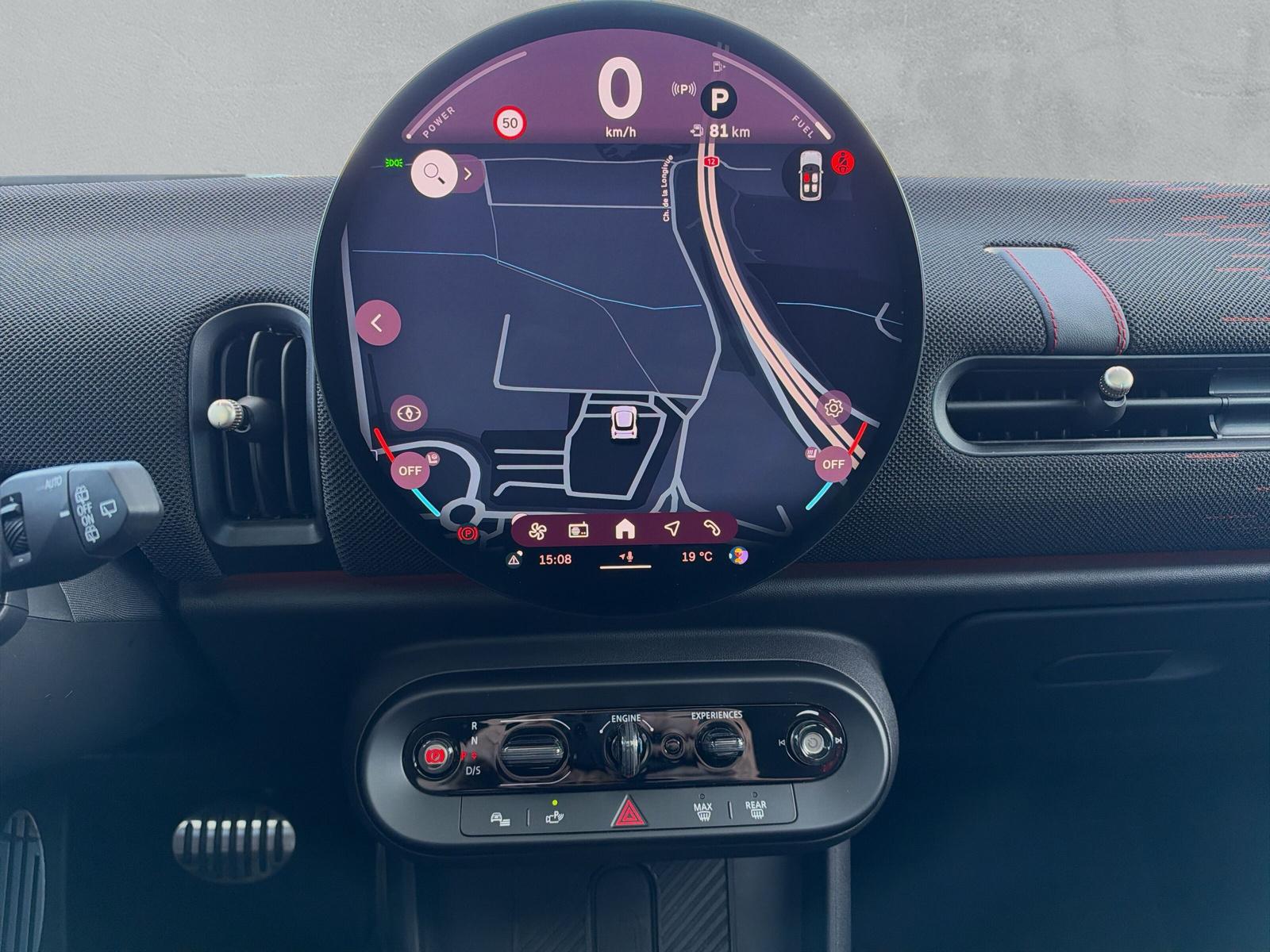 MINI John Cooper Works F66 2.0i (CH)-image-18