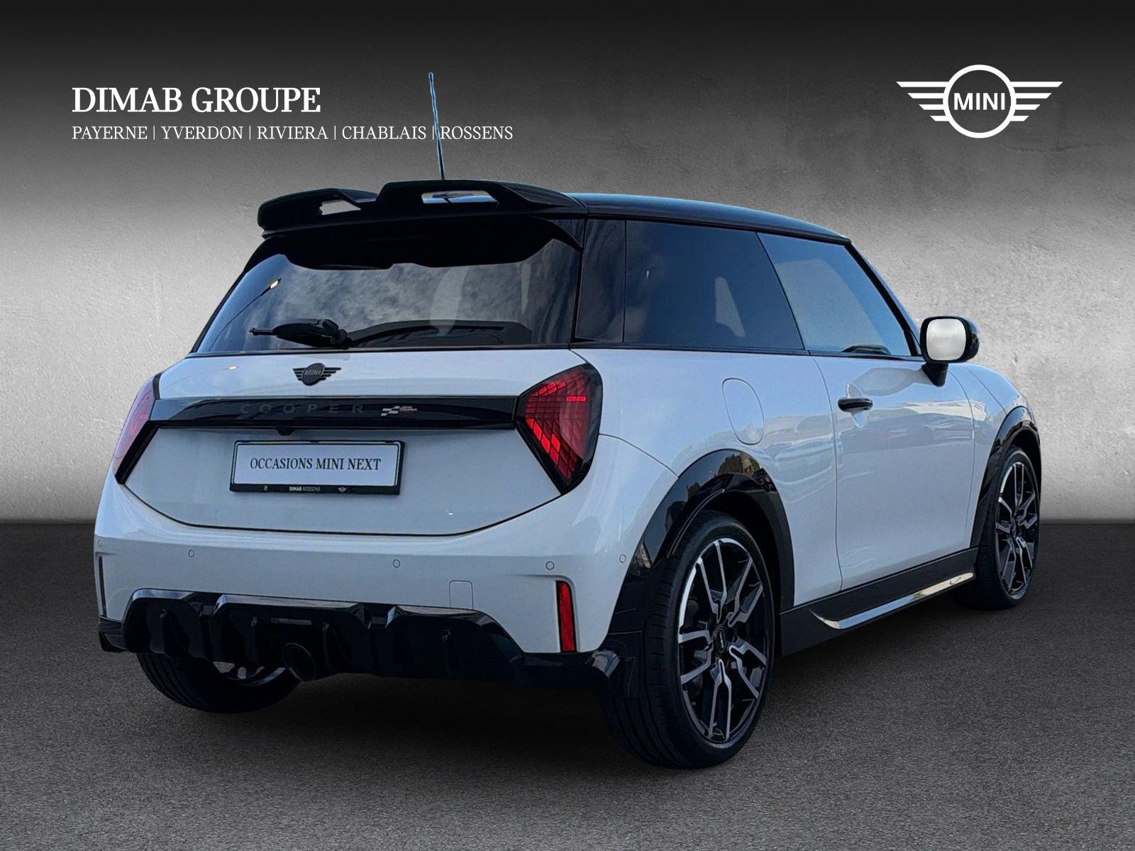 MINI John Cooper Works F66 2.0i (CH)-image-4
