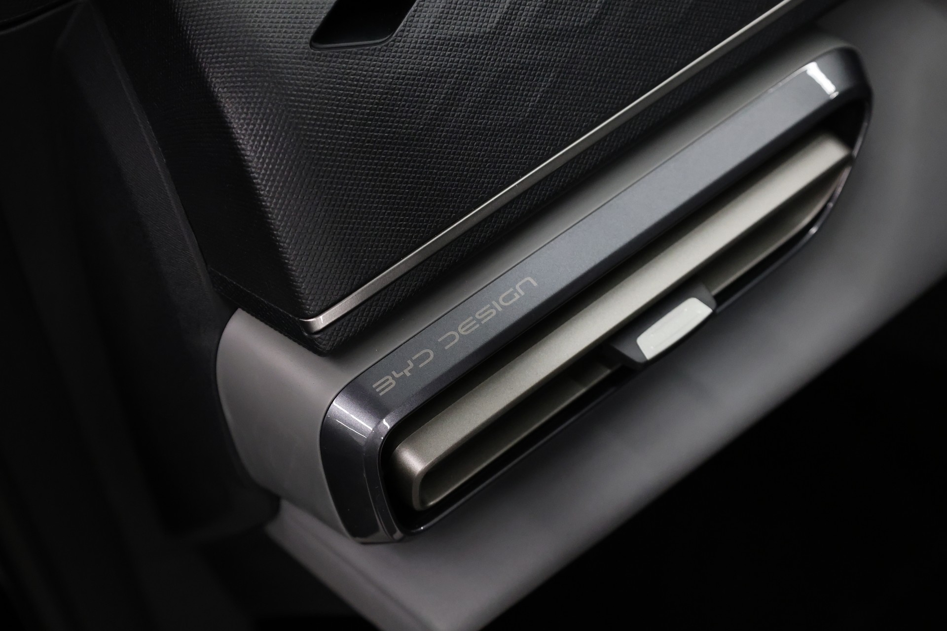BYD Dolphin Surf Comfort-image-24