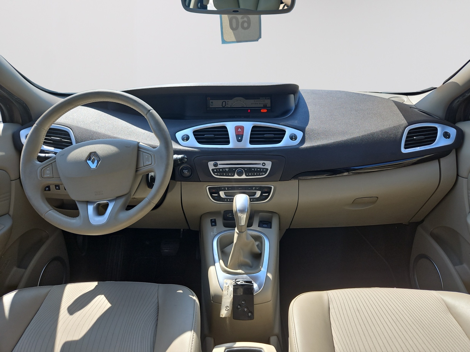 RENAULT Grand Scénic 2.0 16V Dynamique X-Tronic CVT-image-8
