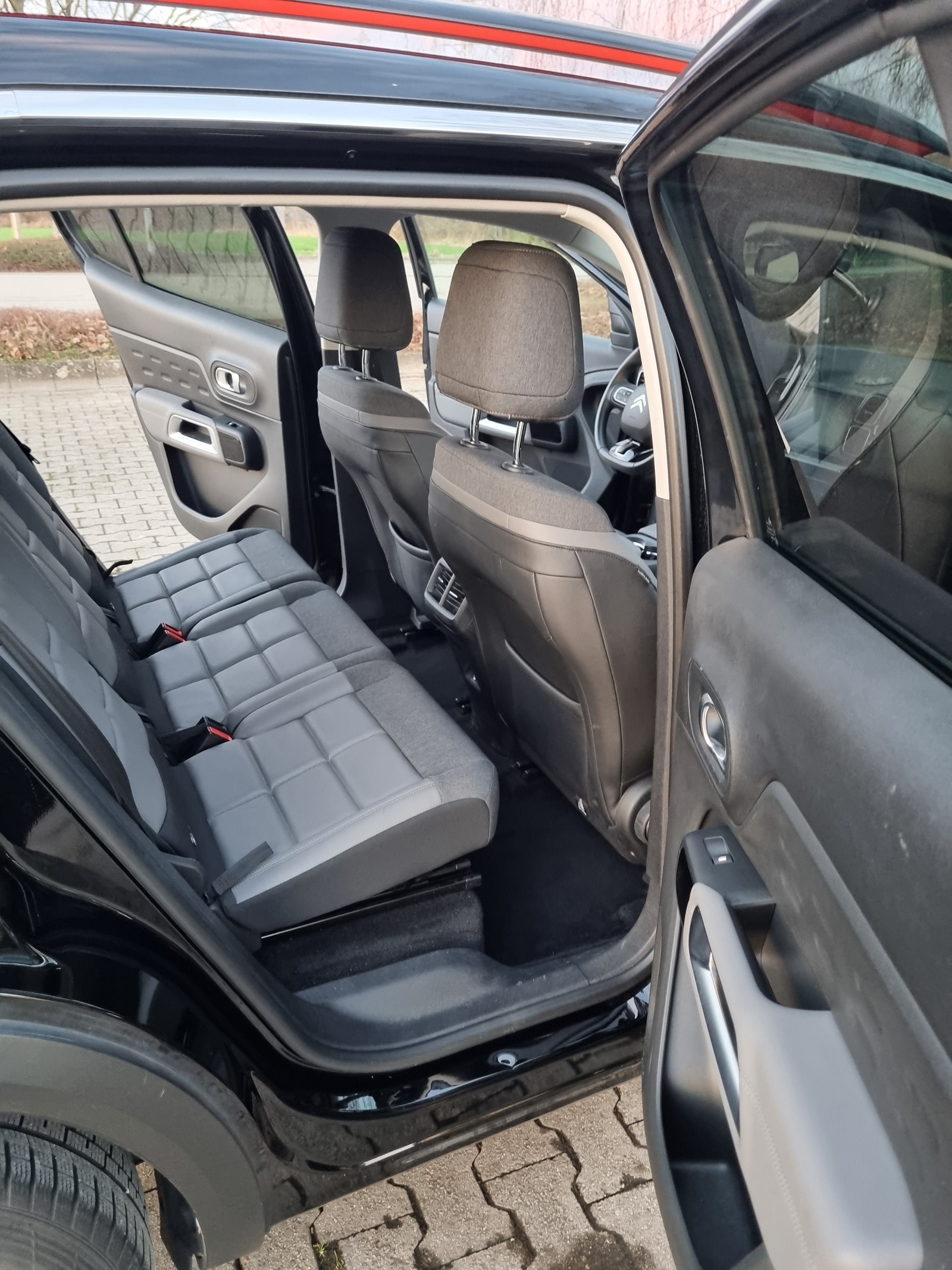 CITROEN C5 Aircross 2.0 BlueHD Shine EAT8-image-16