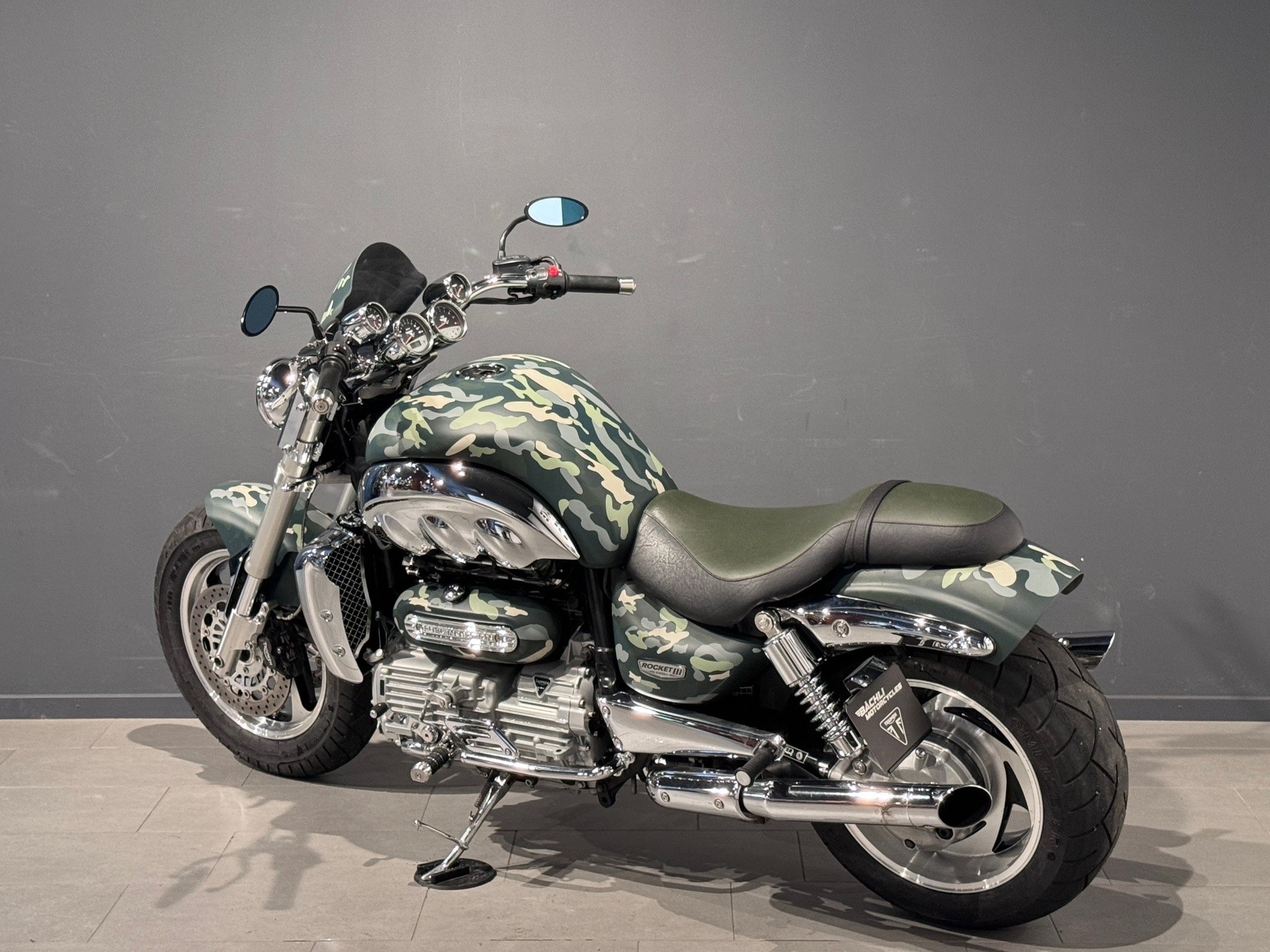 TRIUMPH Rocket III-image-4