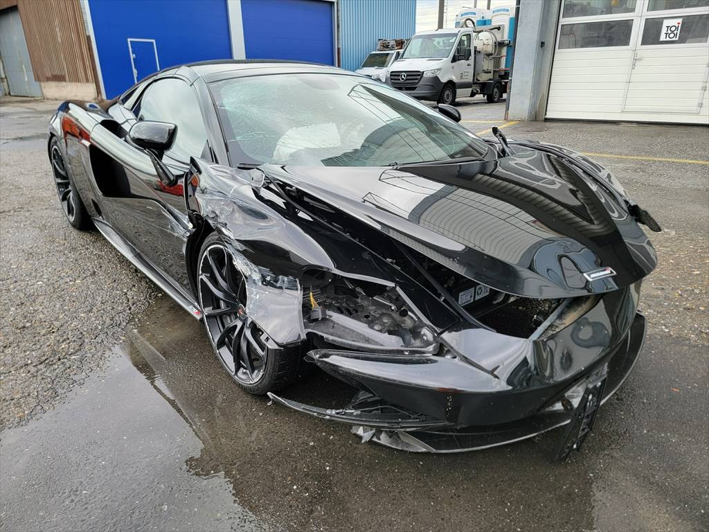 McLAREN 570S Spider 3.8 V8 SSG-image-6
