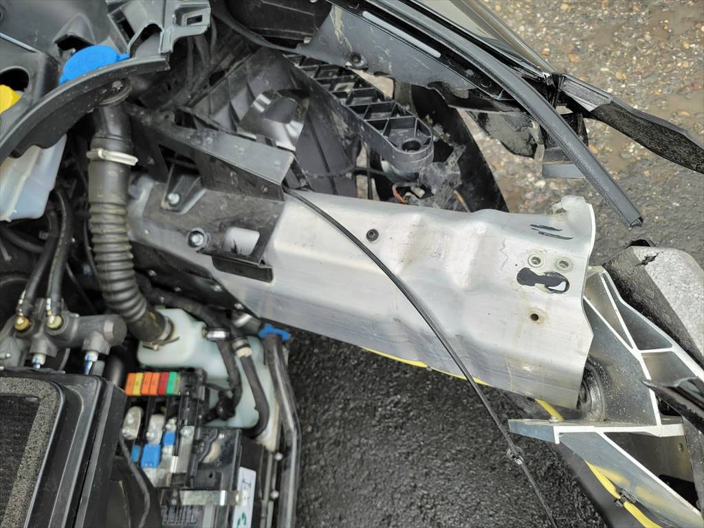 McLAREN 570S Spider 3.8 V8 SSG-image-15