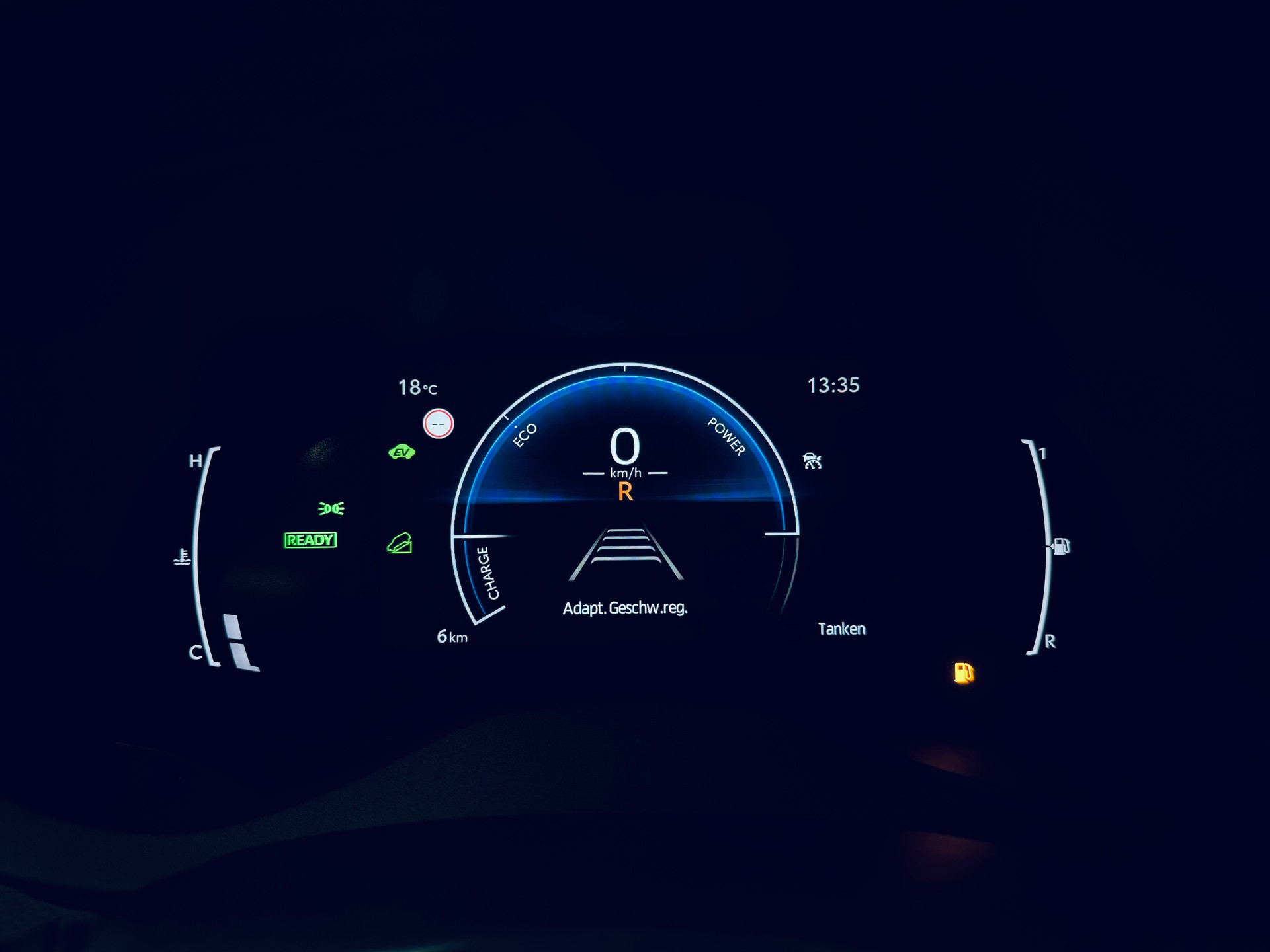 TOYOTA Yaris Cross 1.5 Trend AWDi e-CVT 130PS-image-20