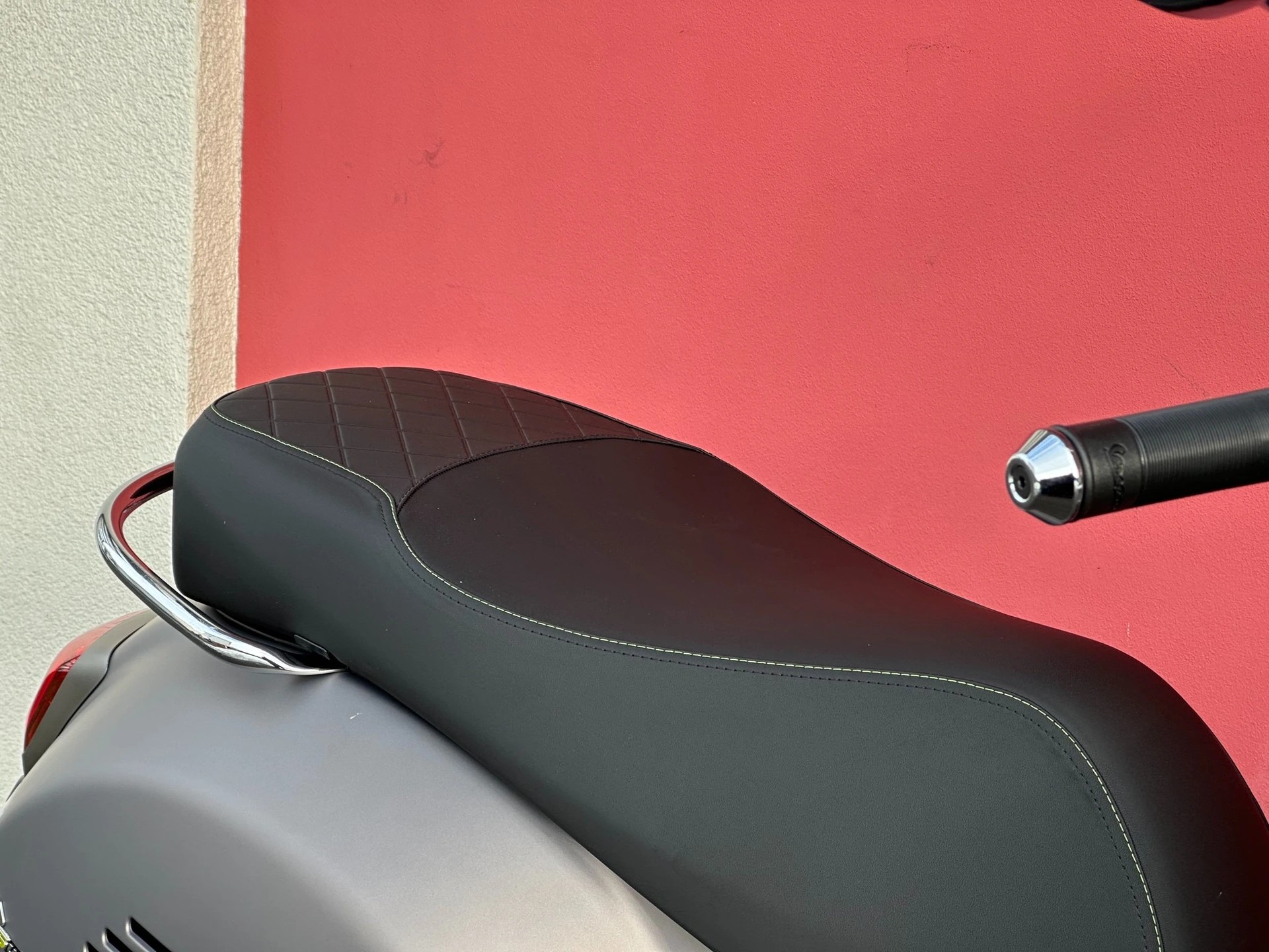 PIAGGIO Vespa GTS 125 Super Tech ABS-image-9