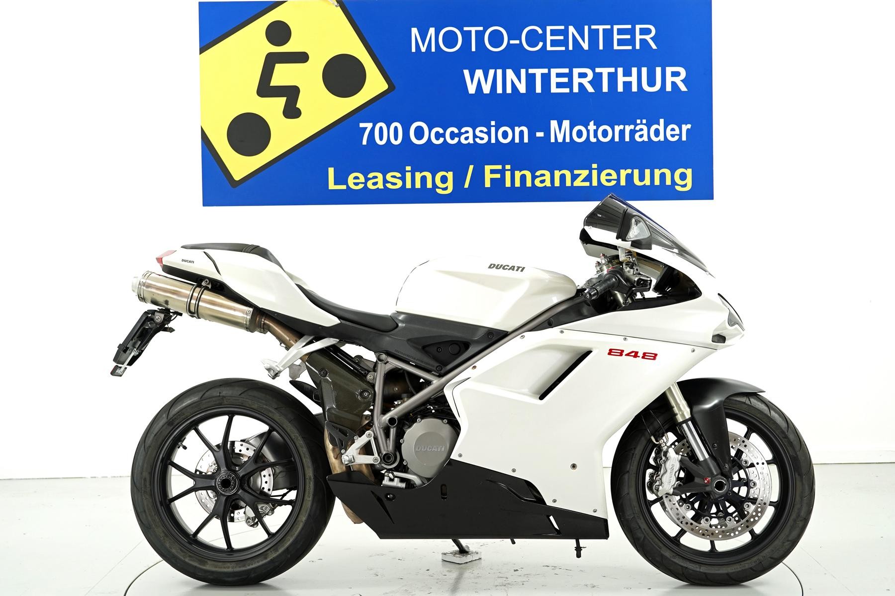 DUCATI 848-image-0