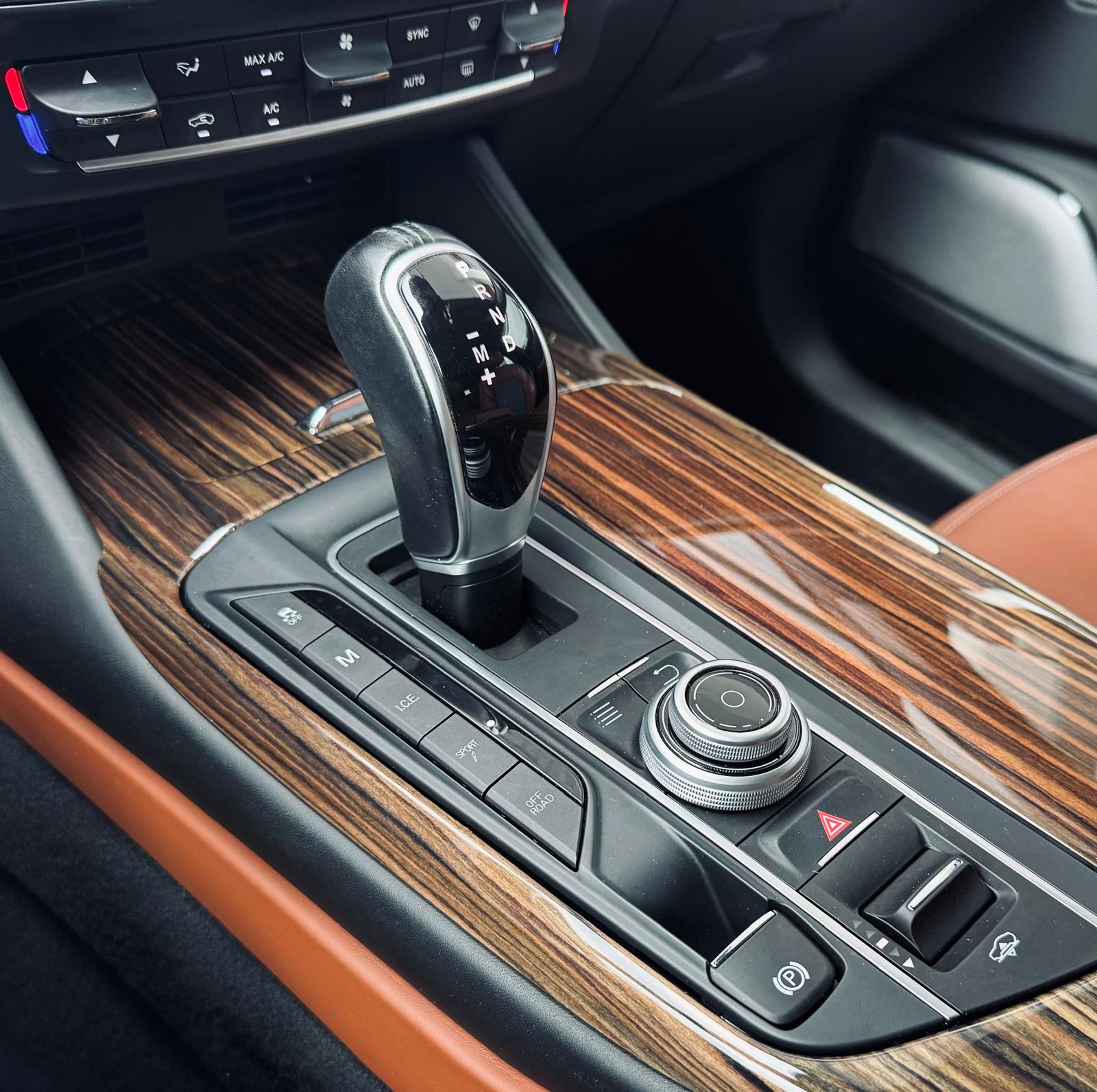 MASERATI Levante S 3.0 V6 Automatica-image-18