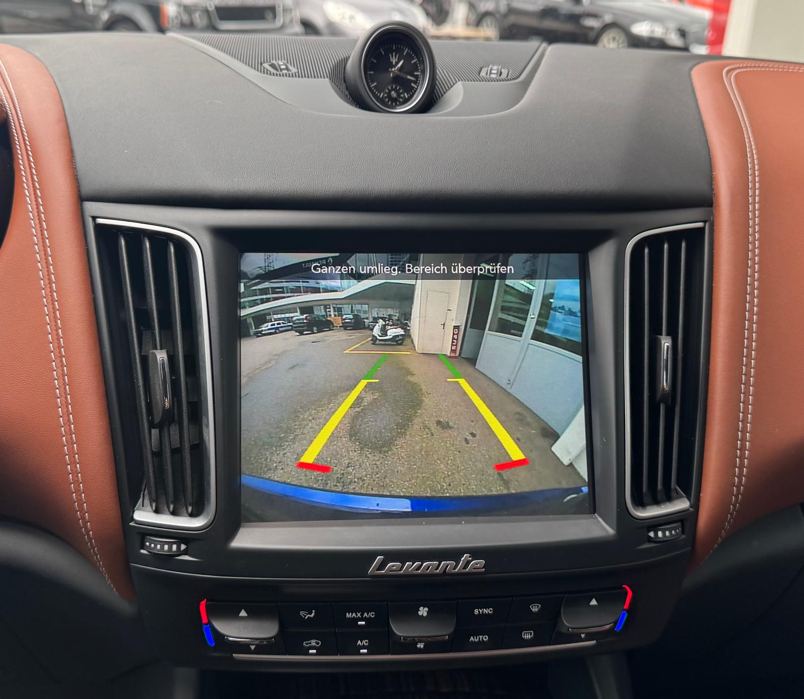 MASERATI Levante S 3.0 V6 Automatica-image-15