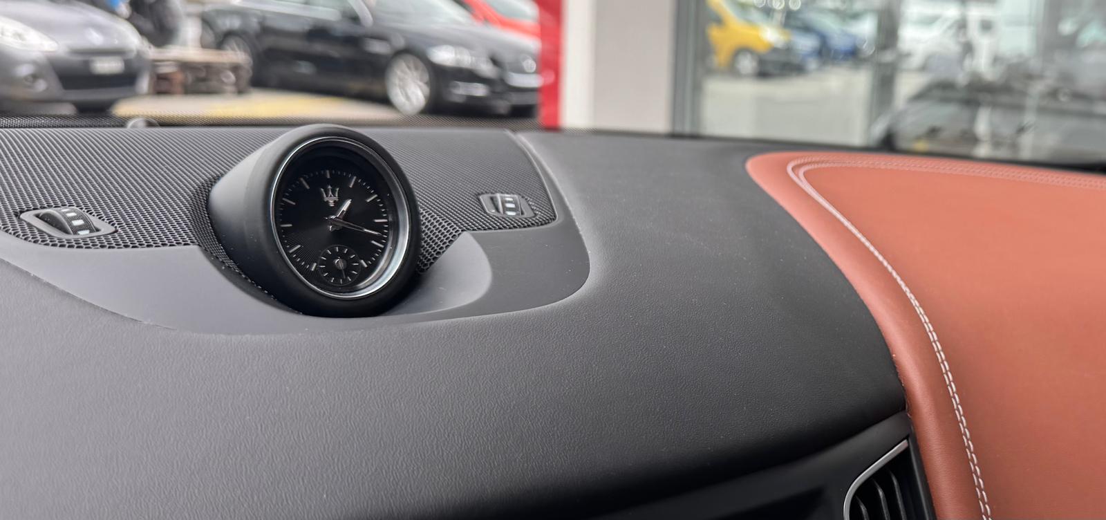 MASERATI Levante S 3.0 V6 Automatica-image-17