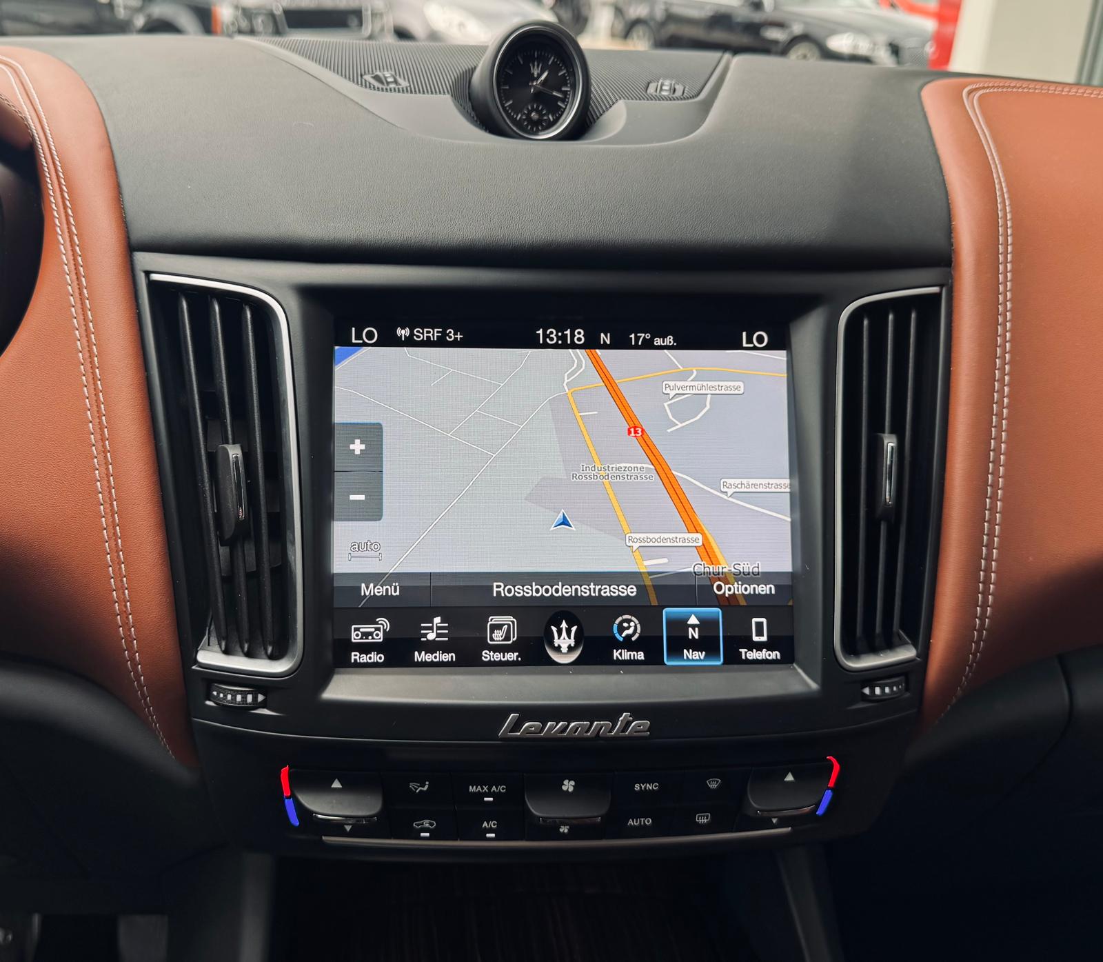 MASERATI Levante S 3.0 V6 Automatica-image-14