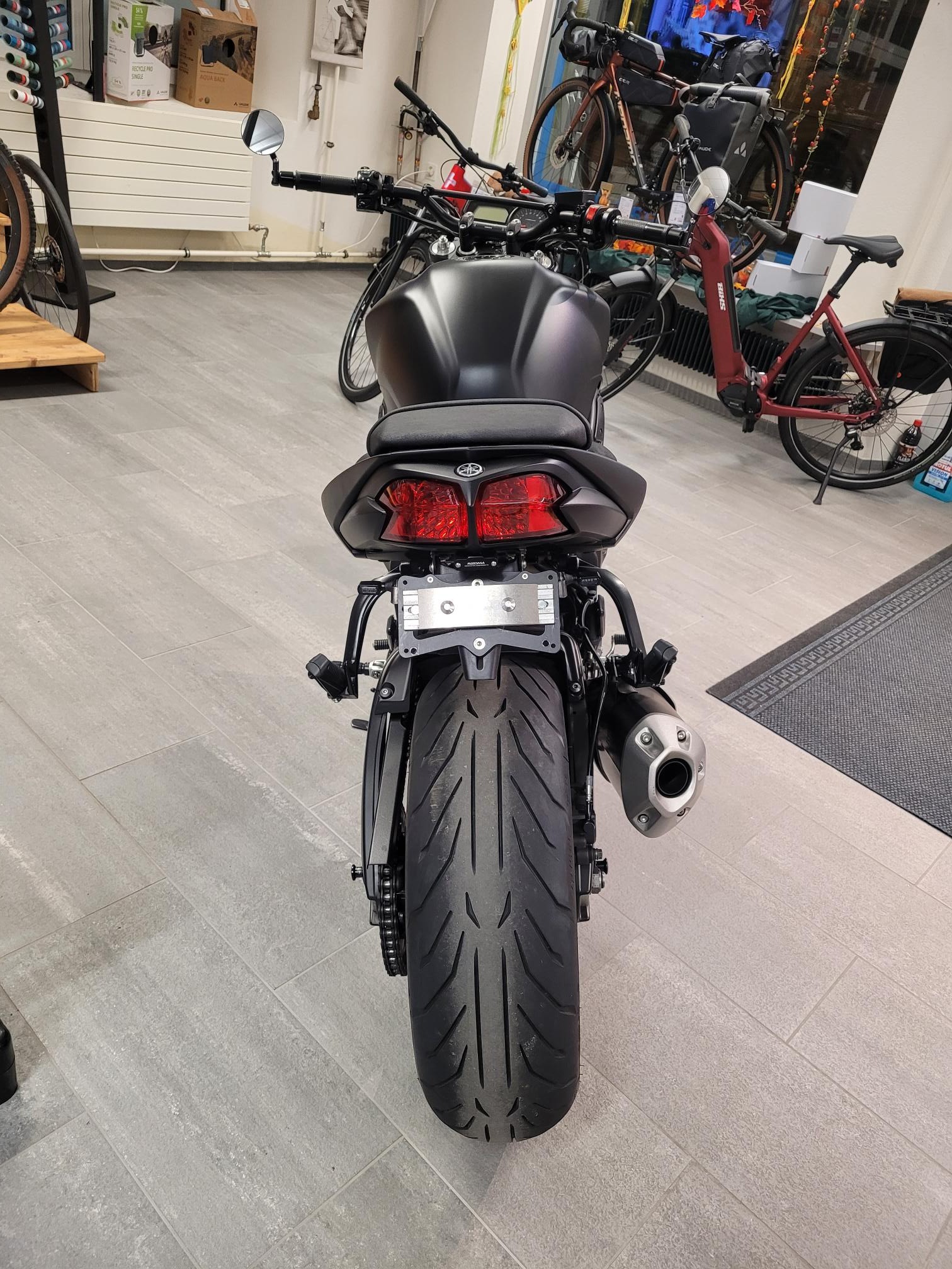 YAMAHA FZ1 N-image-2