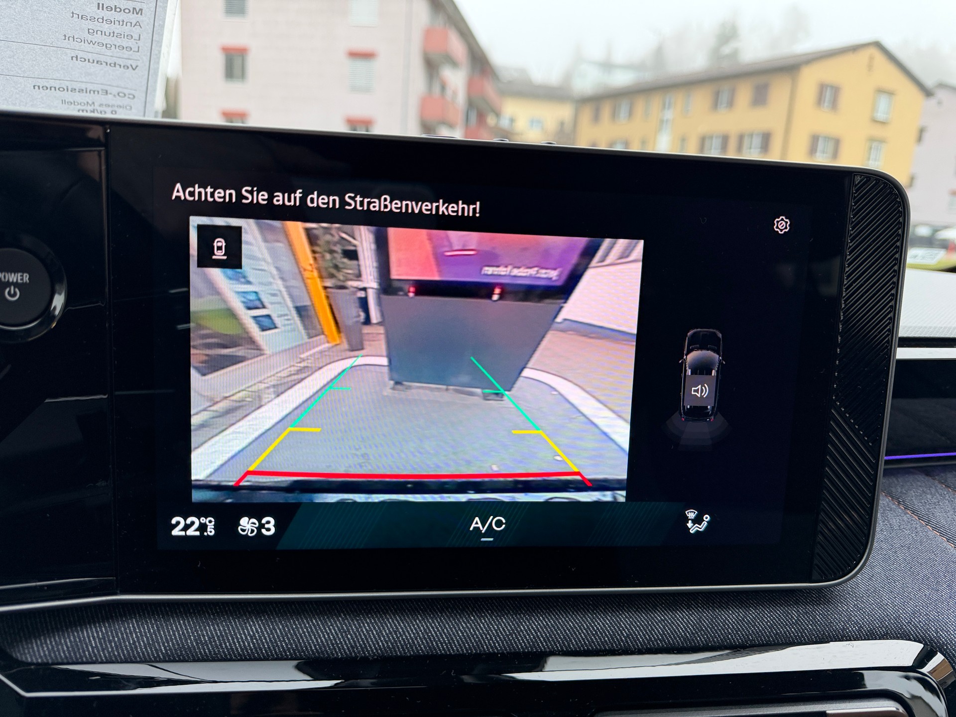 RENAULT R4 E-Tech Comfort Range 52 kWh Techno-image-17
