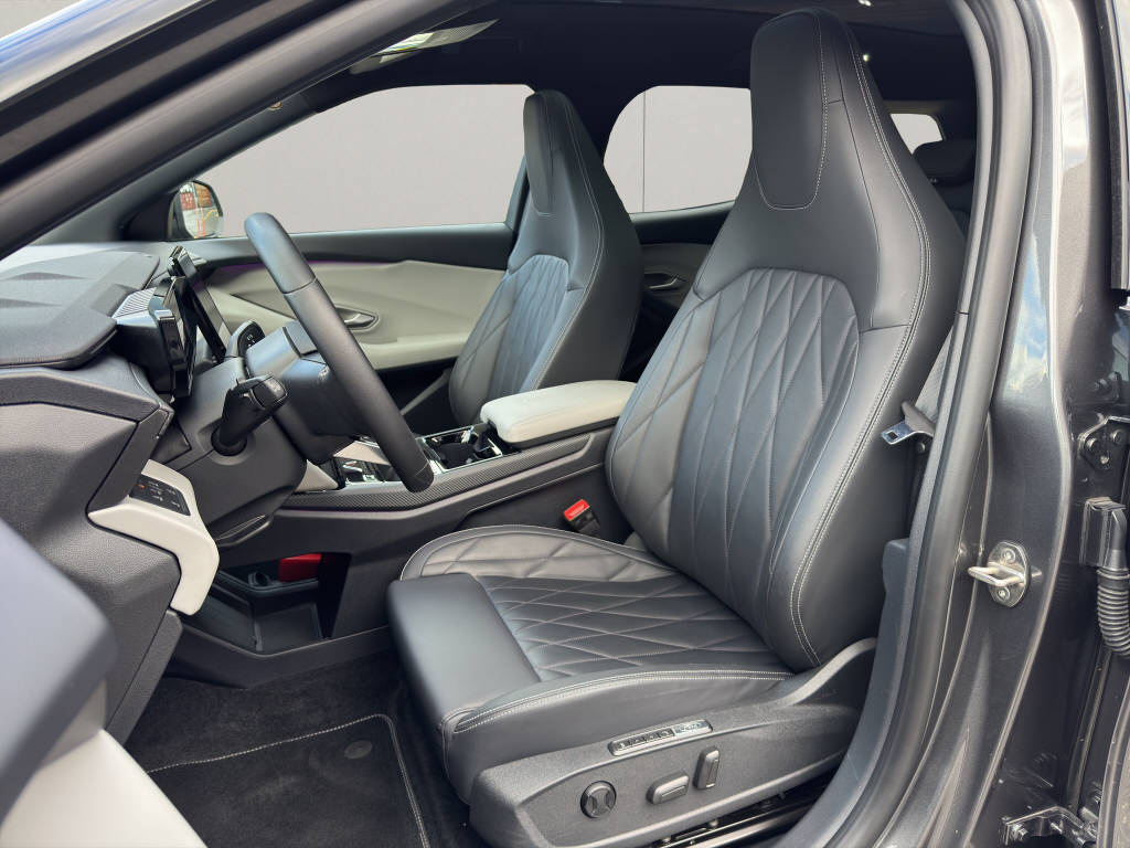 FORD Explorer Extended Range Premium AWD-image-17