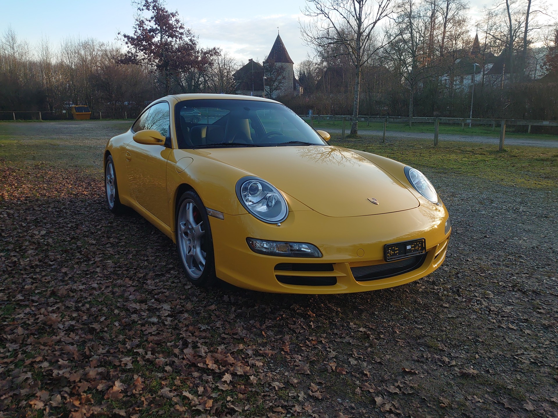 PORSCHE 911 Carrera S-image-2