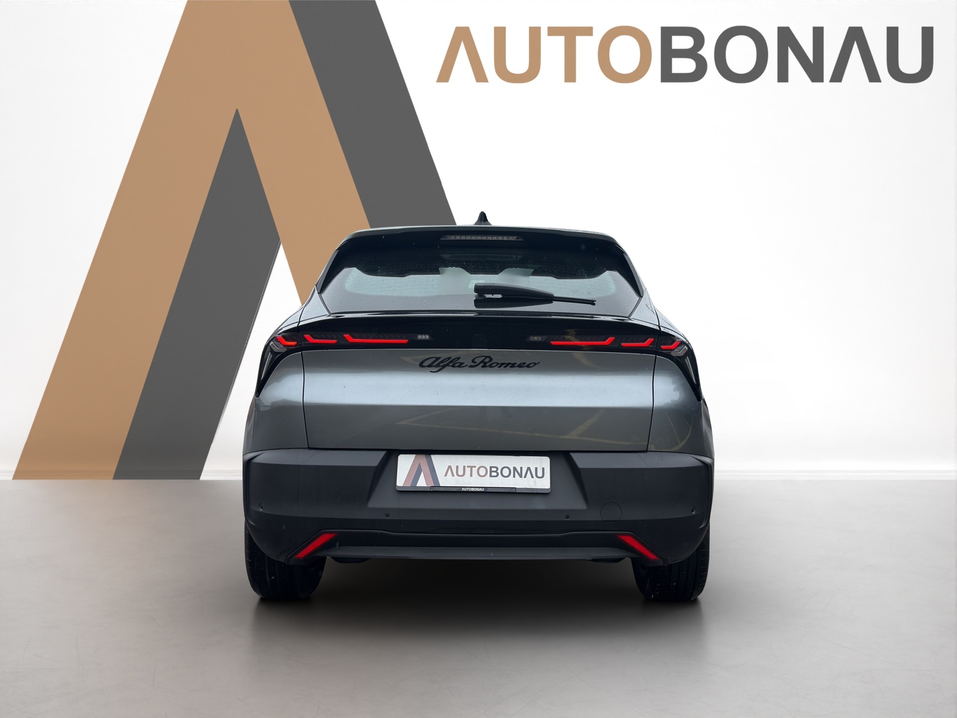 ALFA ROMEO Junior Elettrica-showroom-element-3