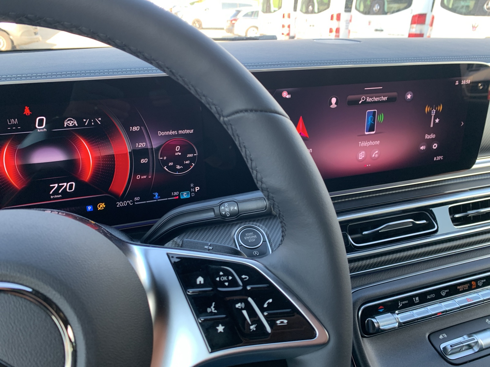 MERCEDES-BENZ V 300 d lang Avantgarde 4Matic 9G-Tronic-image-17