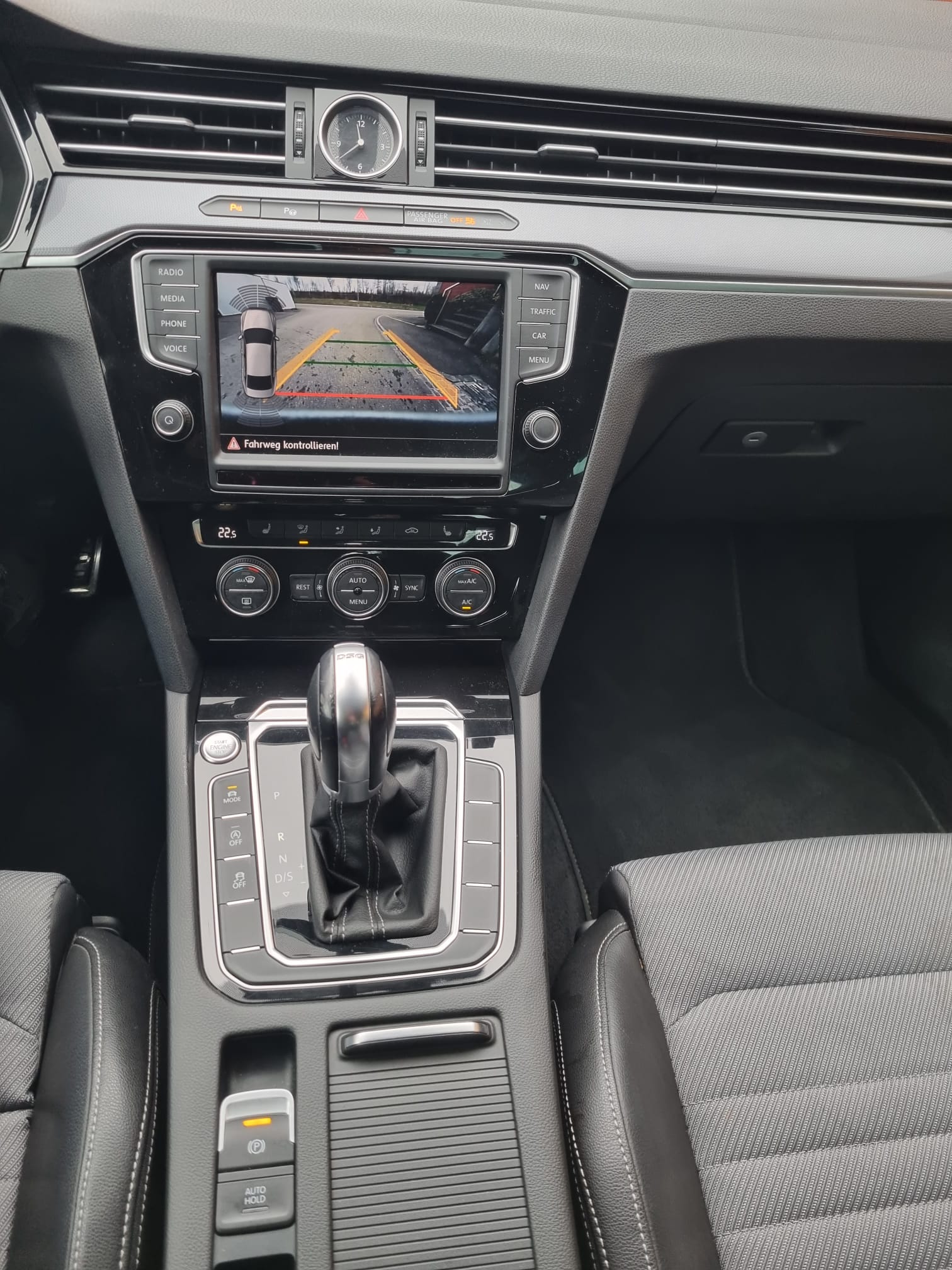 VW Passat 2.0 TDI SCR BMT Comfortline DSG-image-11