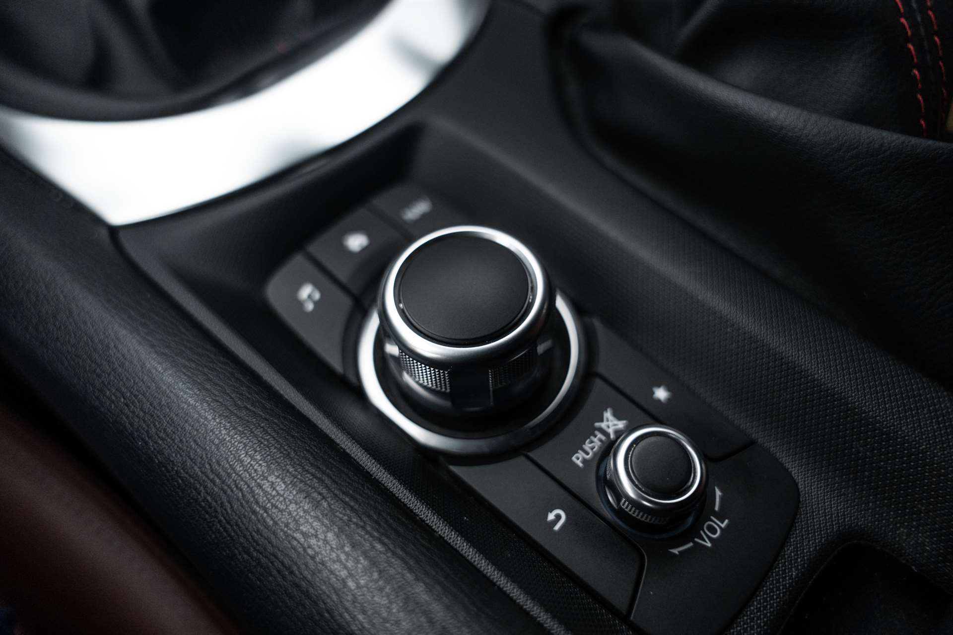 MAZDA MX-5 SKYACTIV-G 160 Havana-image-24