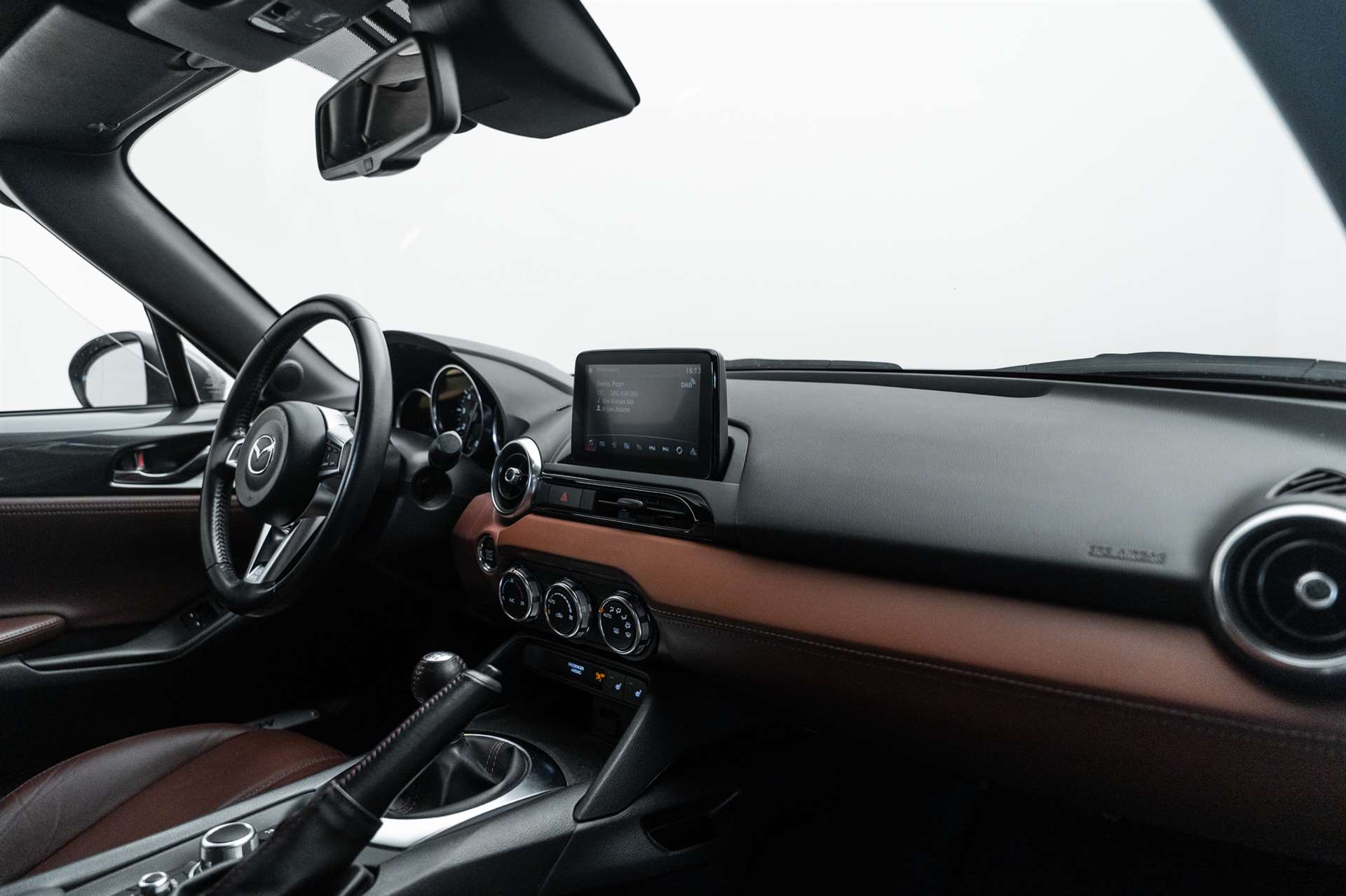 MAZDA MX-5 SKYACTIV-G 160 Havana-image-11