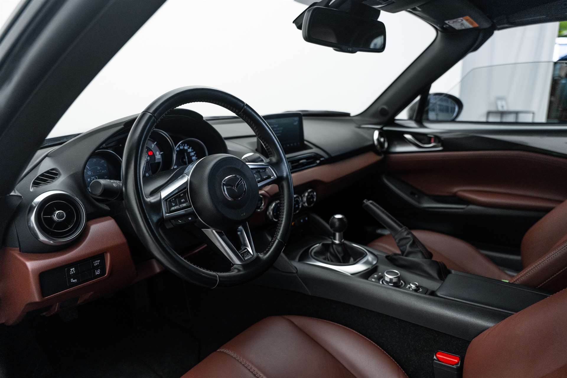 MAZDA MX-5 SKYACTIV-G 160 Havana-image-10