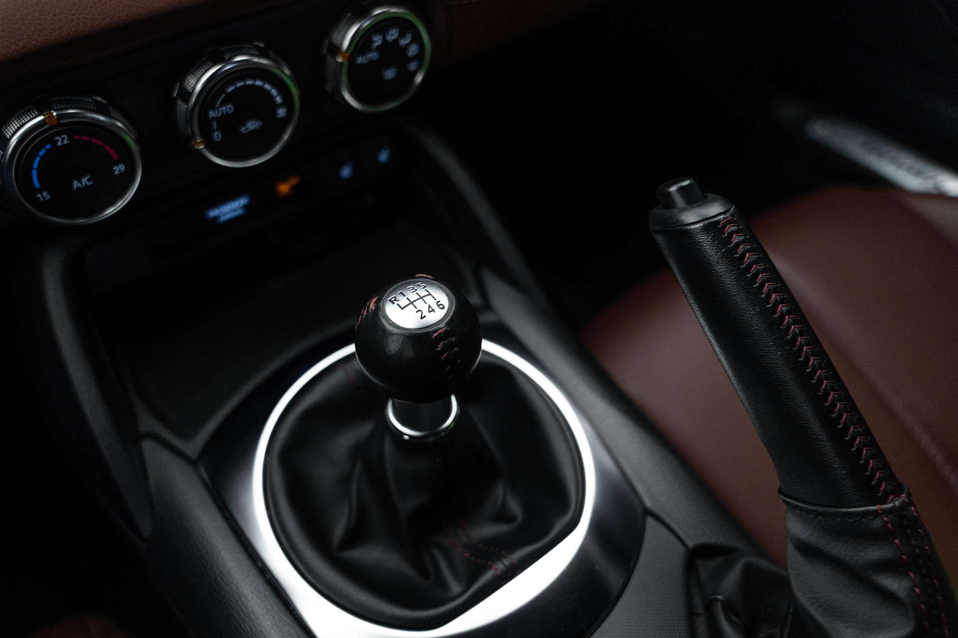 MAZDA MX-5 SKYACTIV-G 160 Havana-image-23