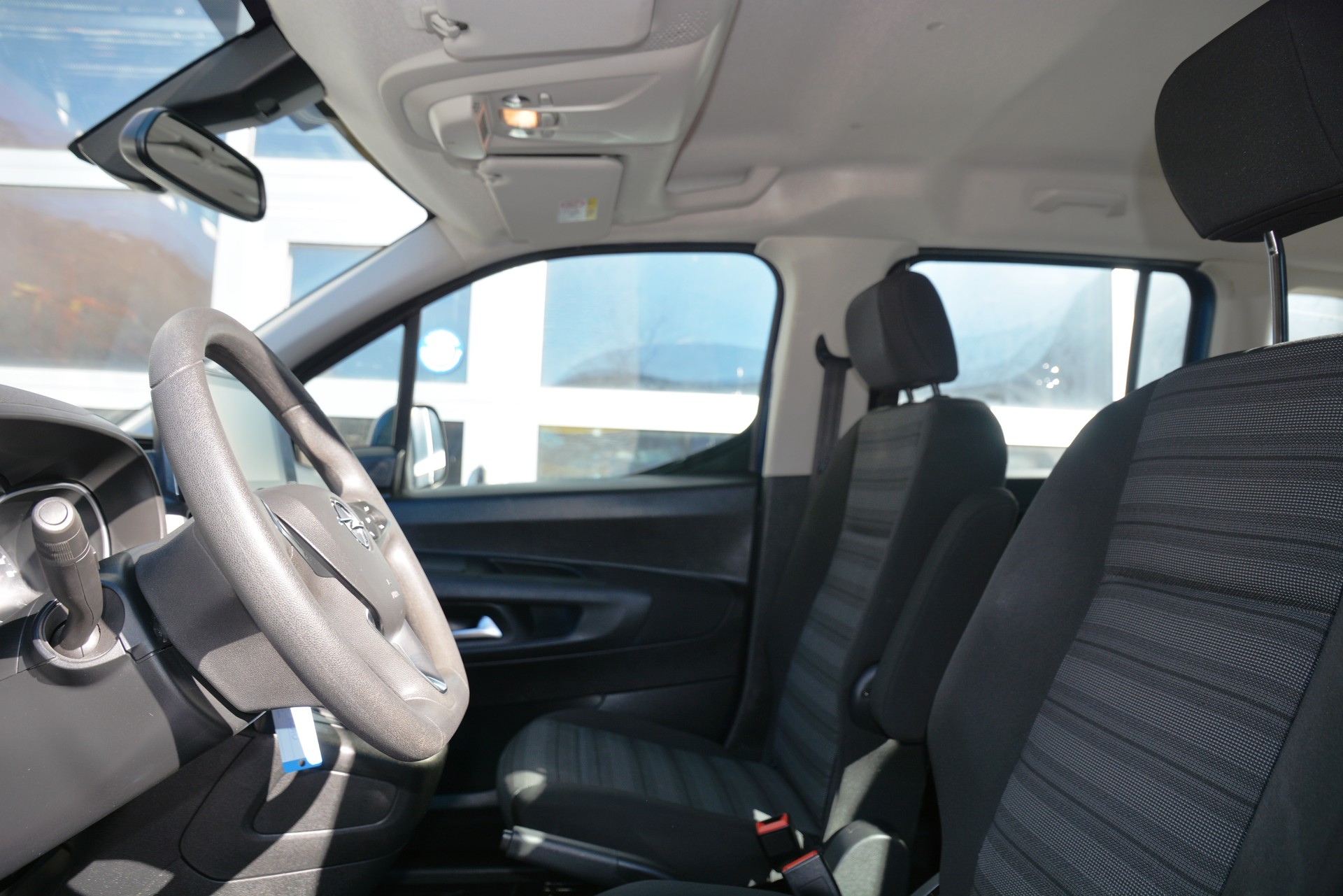OPEL Combo Life 1.2 Enjoy-image-13