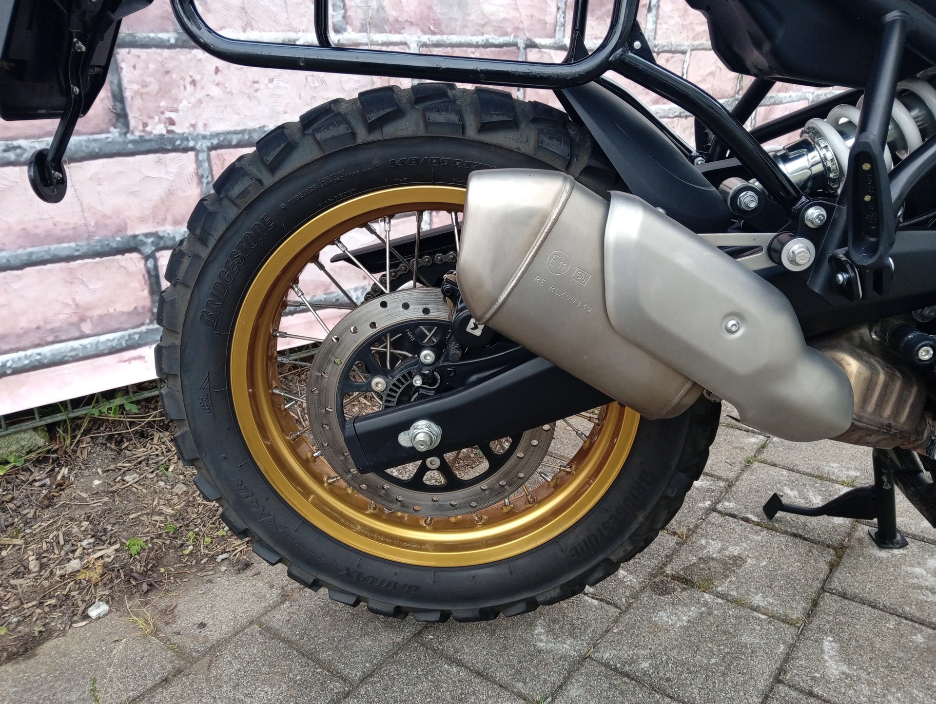 ROYAL ENFIELD Himalayan 452 Tubeless-image-7