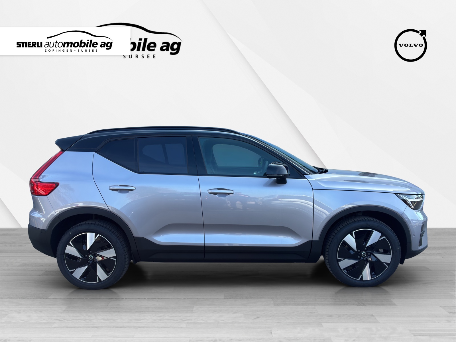 VOLVO EX40 Twin Plus AWD-showroom-element-3