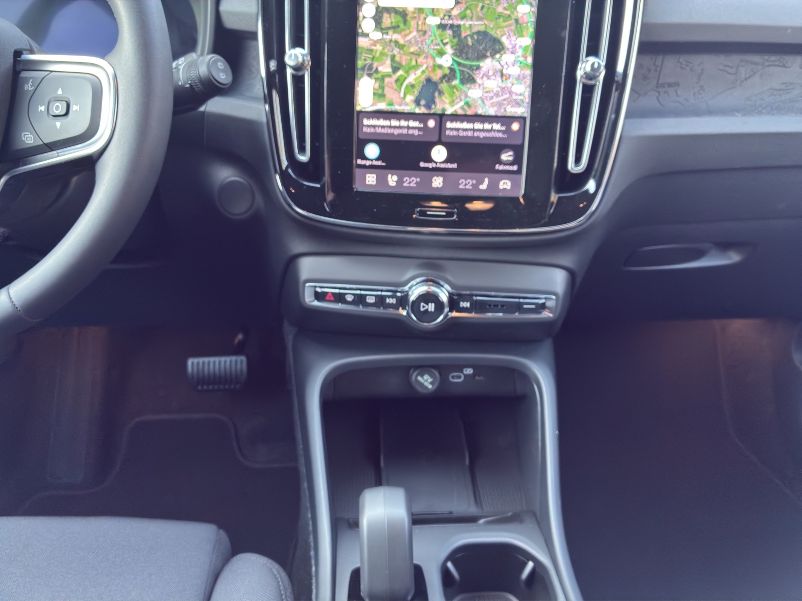 VOLVO EX40 Twin Plus AWD-image-16
