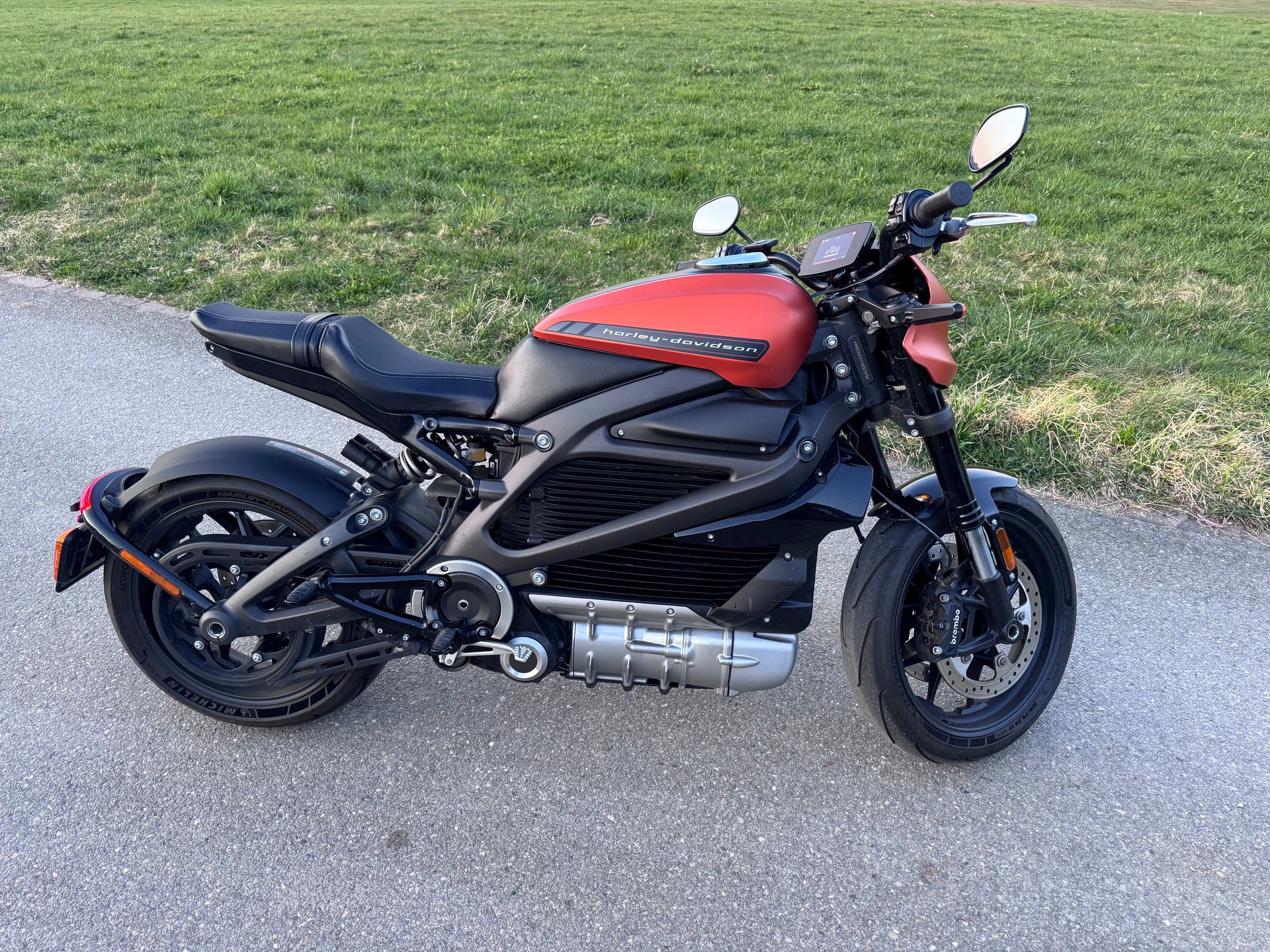 HARLEY-DAVIDSON Live Wire-image-3