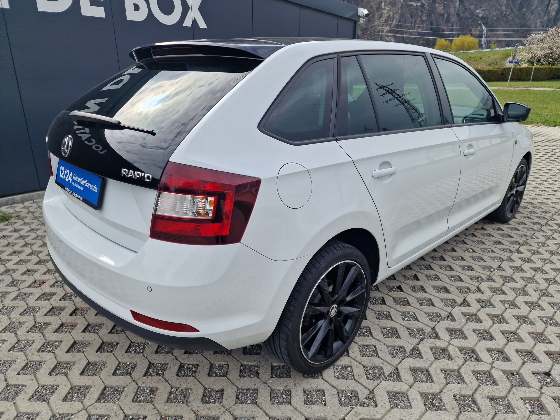 SKODA Rapid Spaceback 1.4 TSI Ambition DSG-image-4