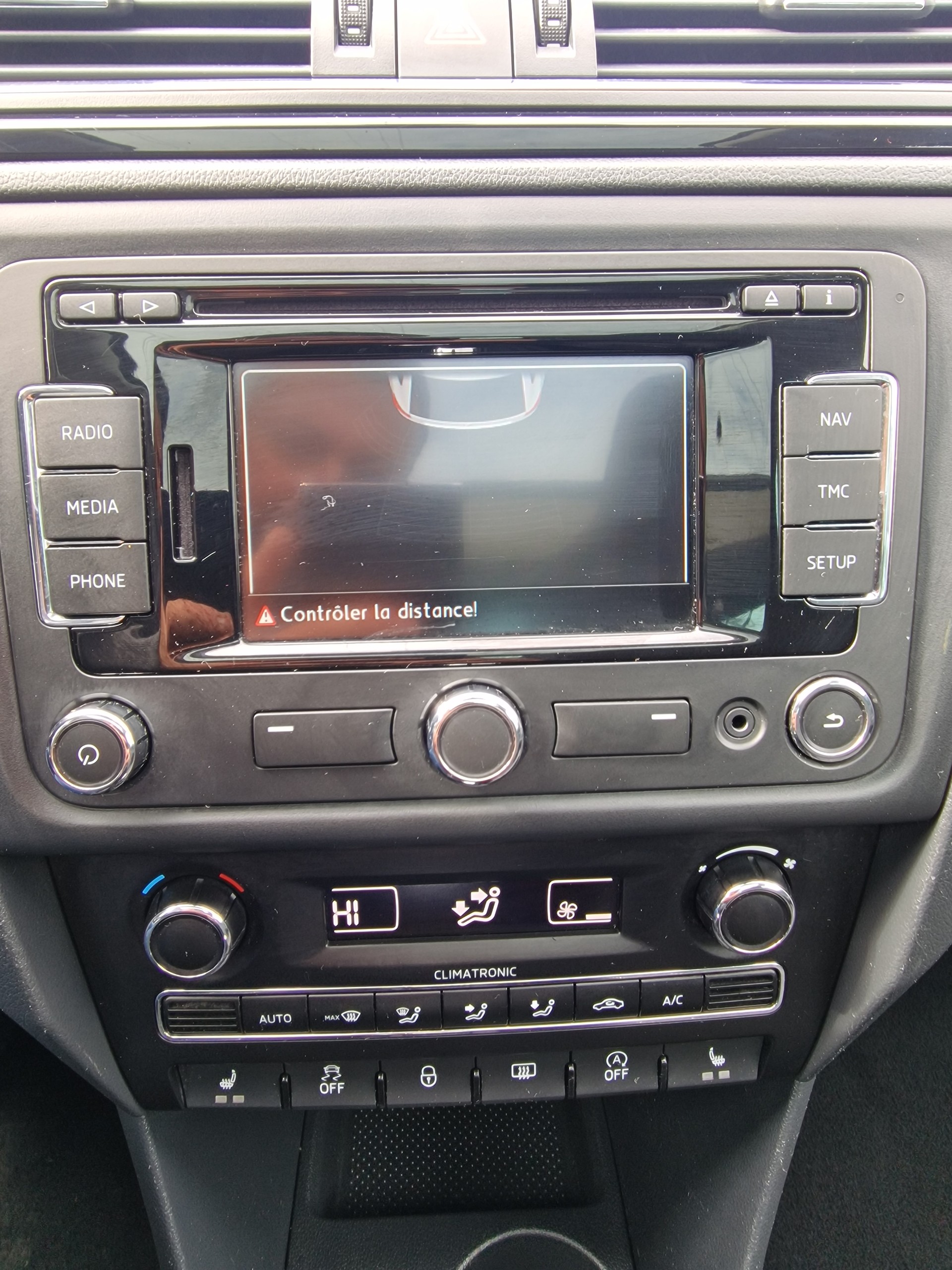 SKODA Rapid Spaceback 1.4 TSI Ambition DSG-image-10