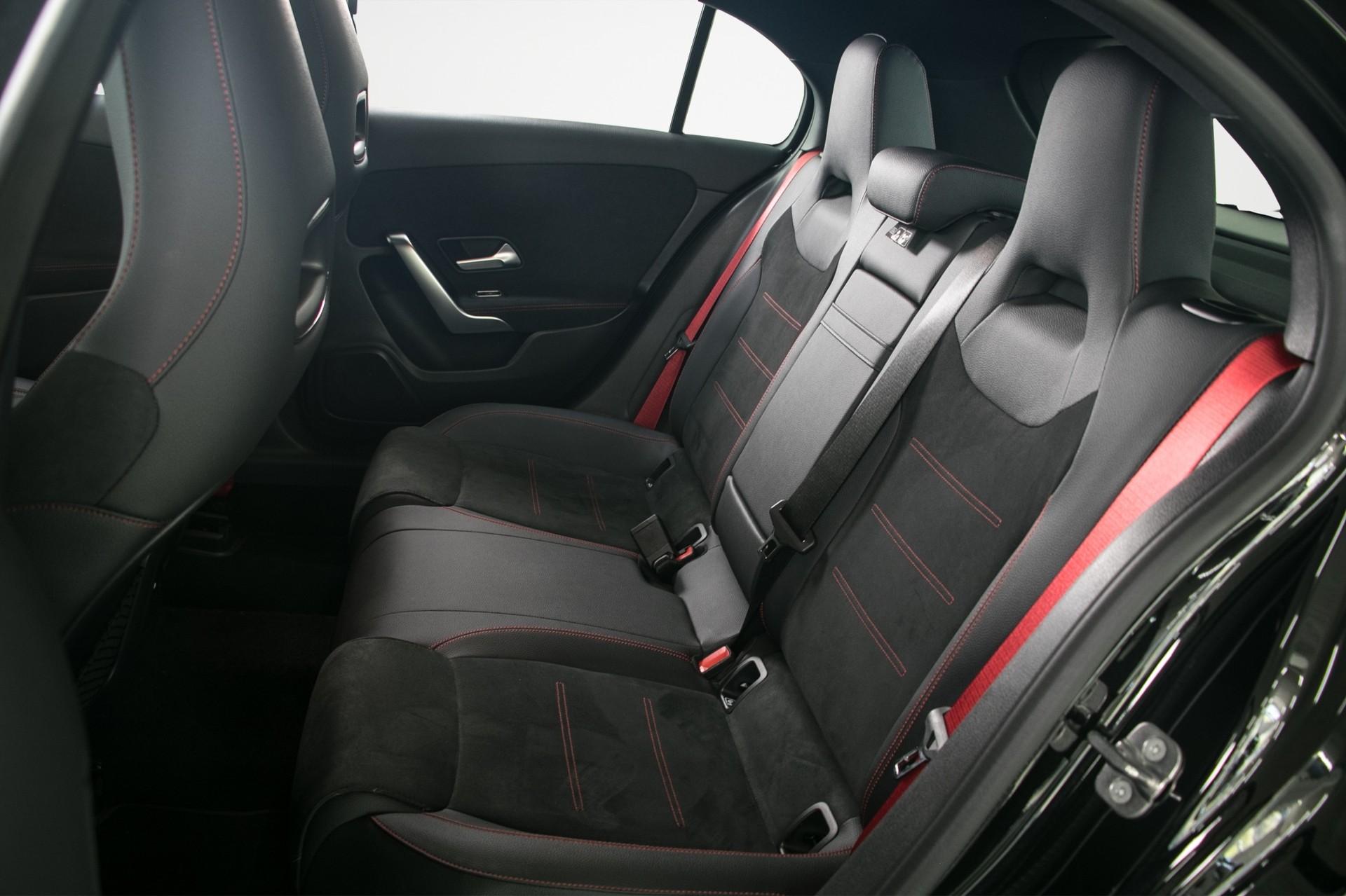 MERCEDES-BENZ AMG 35 4Matic 8G-DCT-image-12