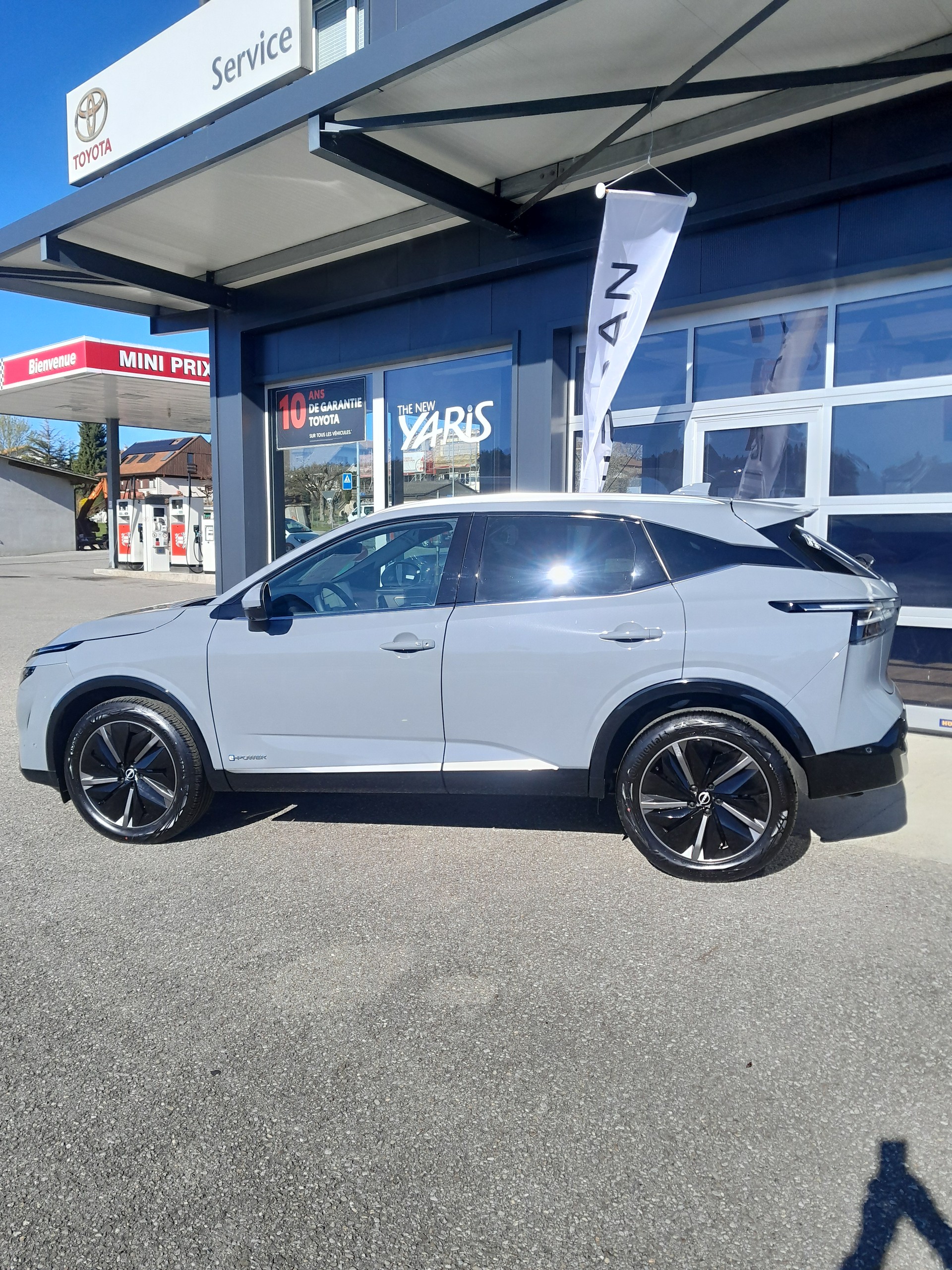 NISSAN Qashqai 1.5 VC-T e-Power Tekna-image-4
