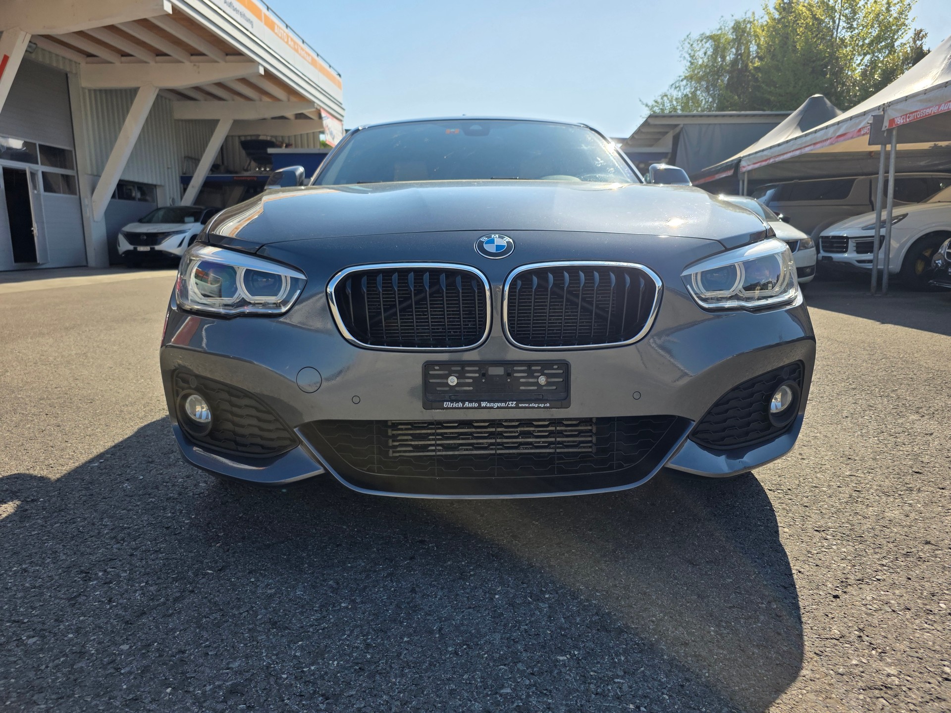 BMW 120d xDrive M Sport Steptronic-showroom-element-2