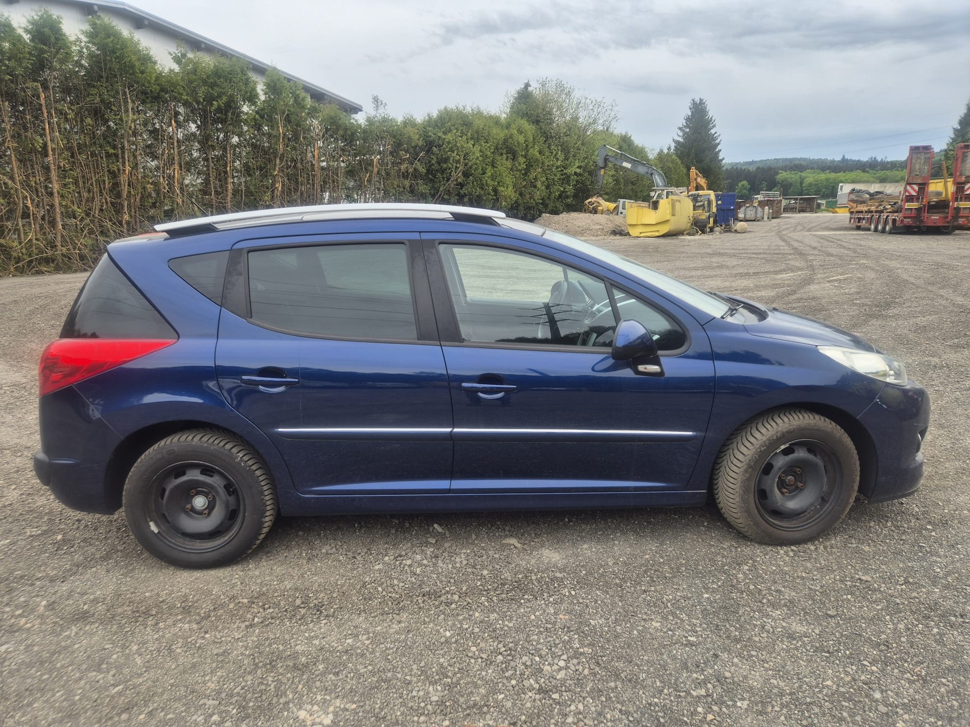 PEUGEOT 207 SW 1.6 16V Sport-image-3