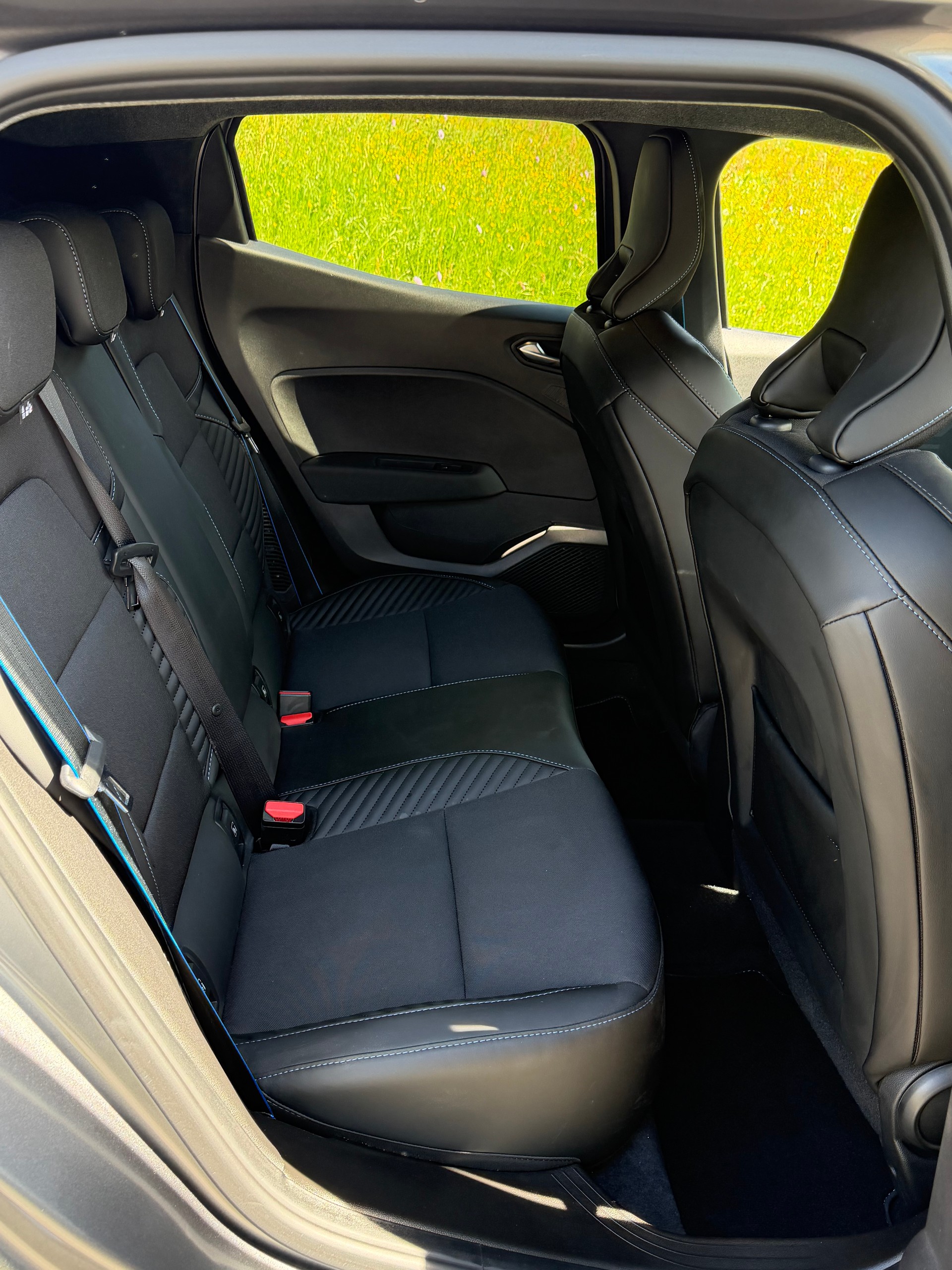 RENAULT "CLIO ALPINE" 1.6 E-TECH ESPRIT ALPINE. CH WAGEN. TOP ZUSTAND !! VOLL OPTIONEN !! MIT VOLLGARANTIE.-image-41