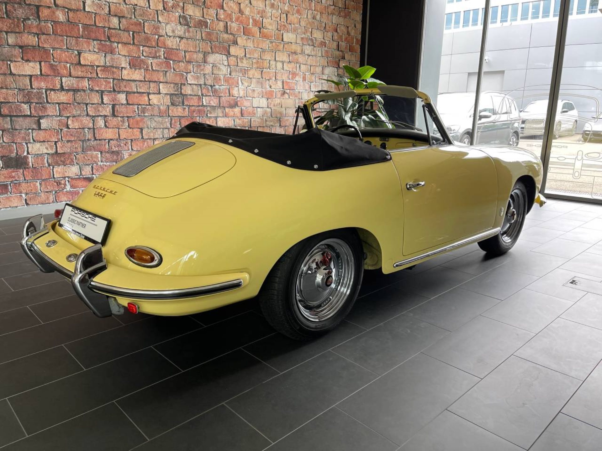 PORSCHE 356 B T5 Cabriolet-showroom-element-2