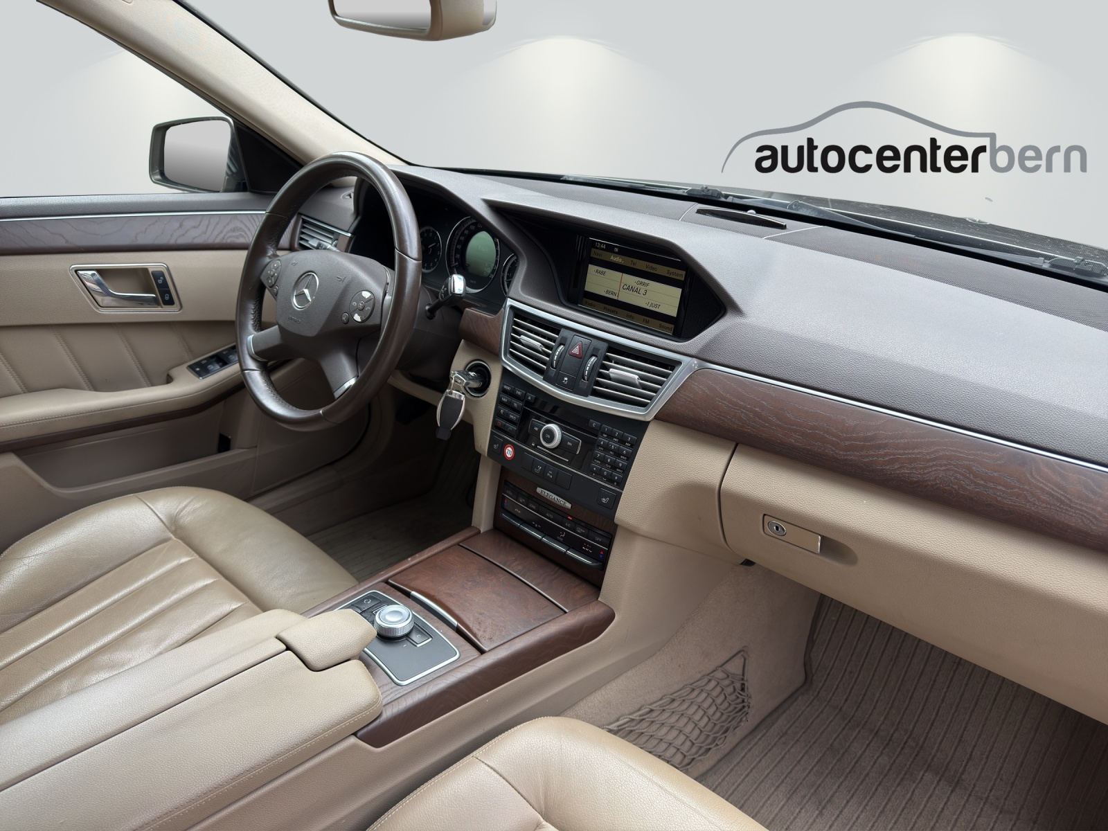 MERCEDES-BENZ E 350 CDI-image-9