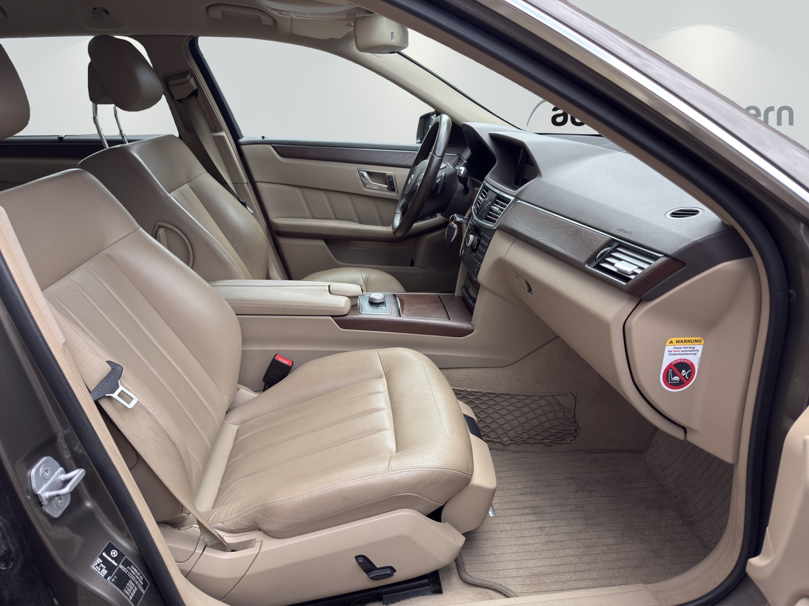 MERCEDES-BENZ E 350 CDI-image-11