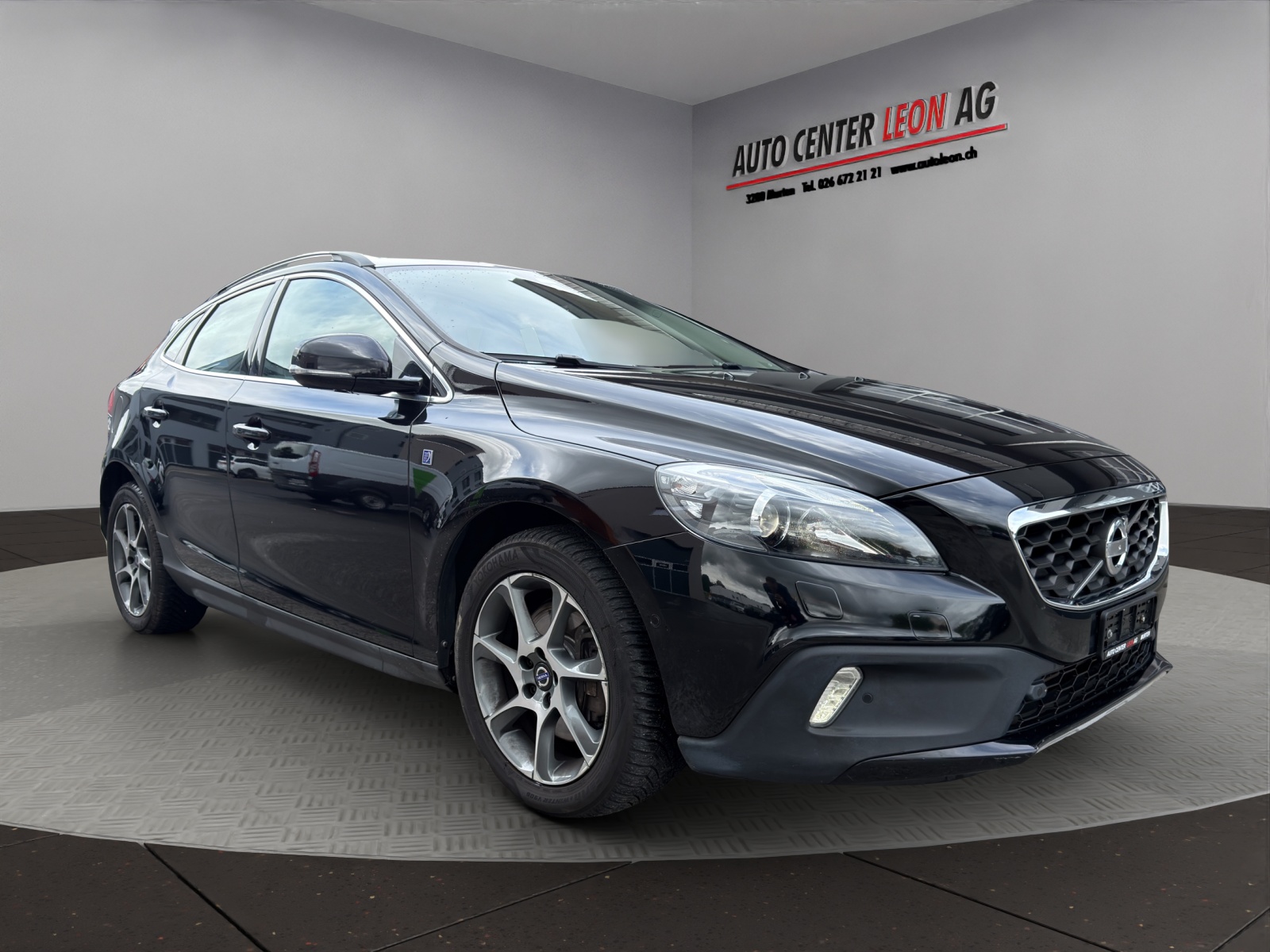 VOLVO V40 Cross Country T4 2.0 AWD Ocean Race Geartronic-image-7