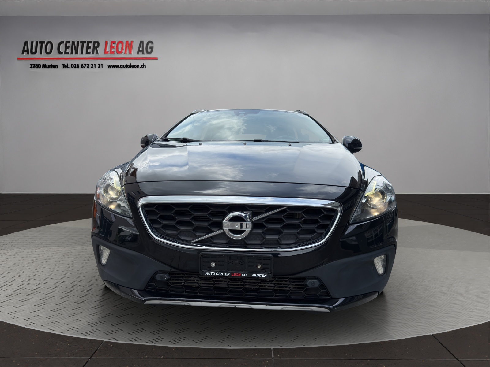 VOLVO V40 Cross Country T4 2.0 AWD Ocean Race Geartronic-image-0