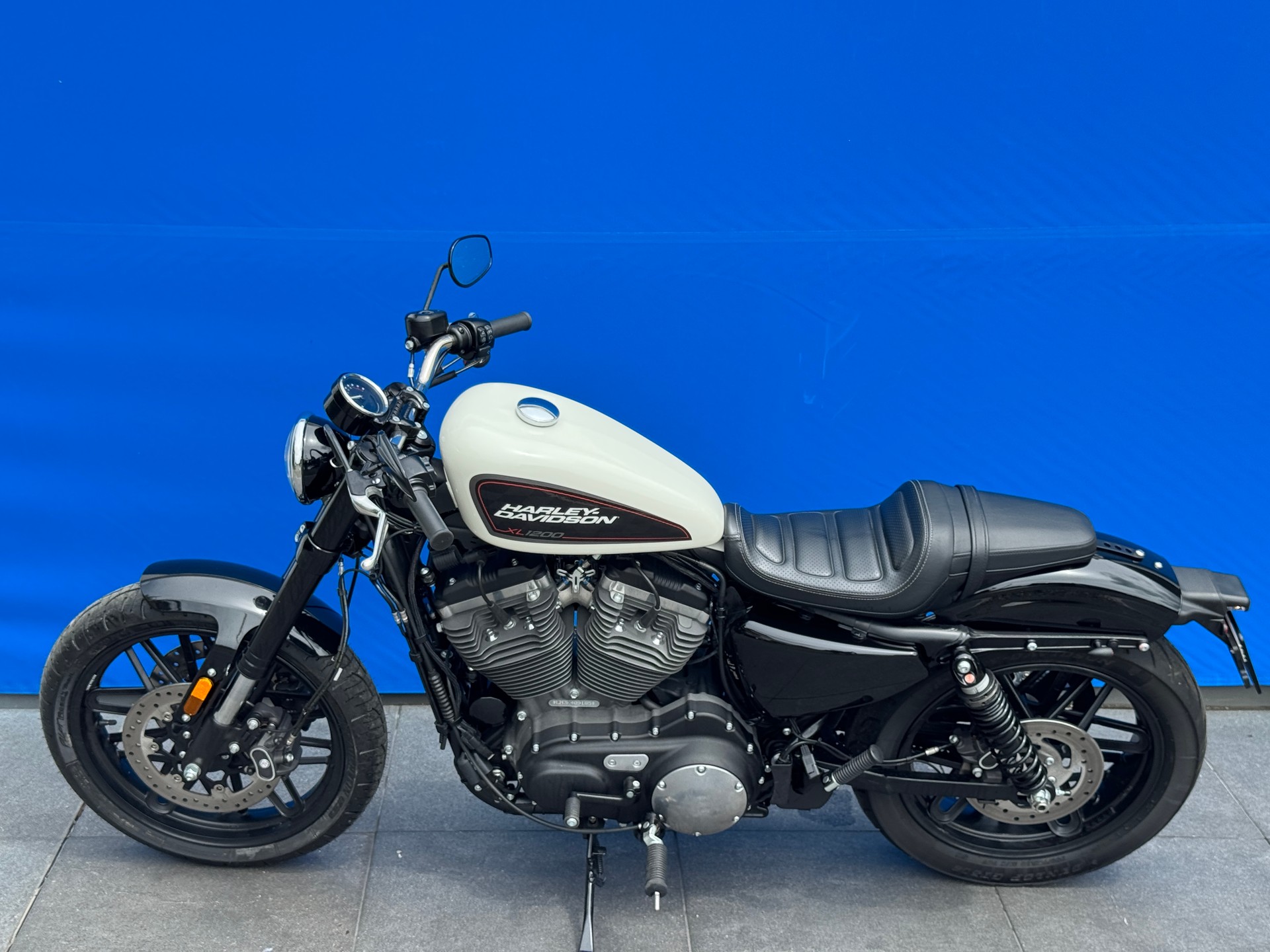 HARLEY-DAVIDSON XL 1200 CX Sportster Roadster ABS-image-9