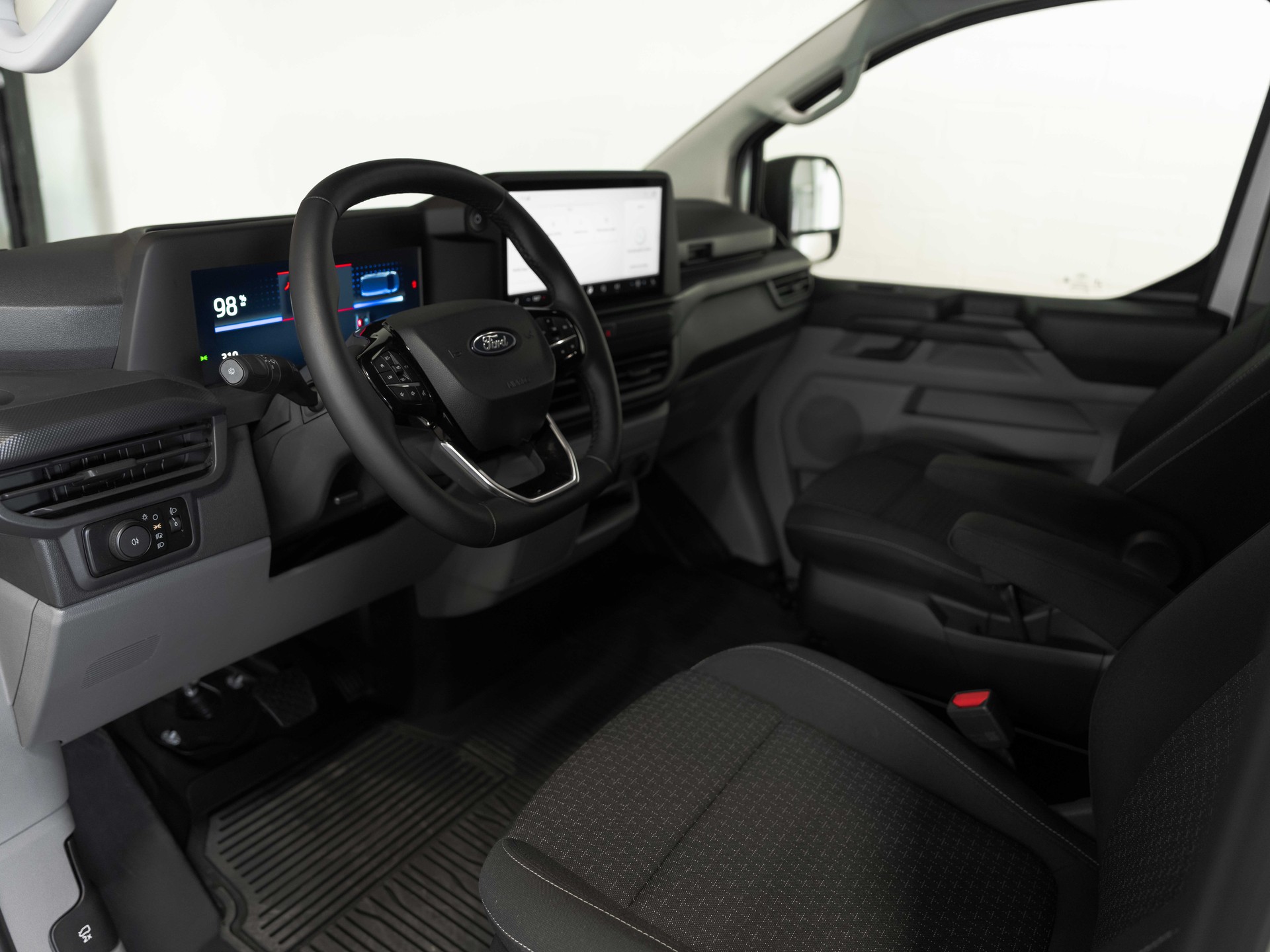 FORD Transit Custom Van 340 L2H1 65kWh Trend 3500KG ANHÄNGELAST-image-5