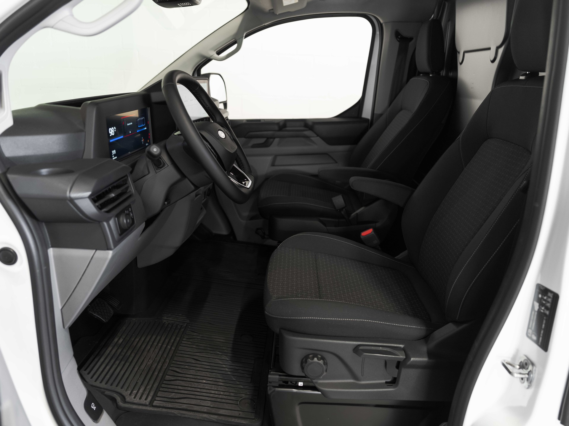 FORD Transit Custom Van 340 L2H1 65kWh Trend 3500KG ANHÄNGELAST-image-6