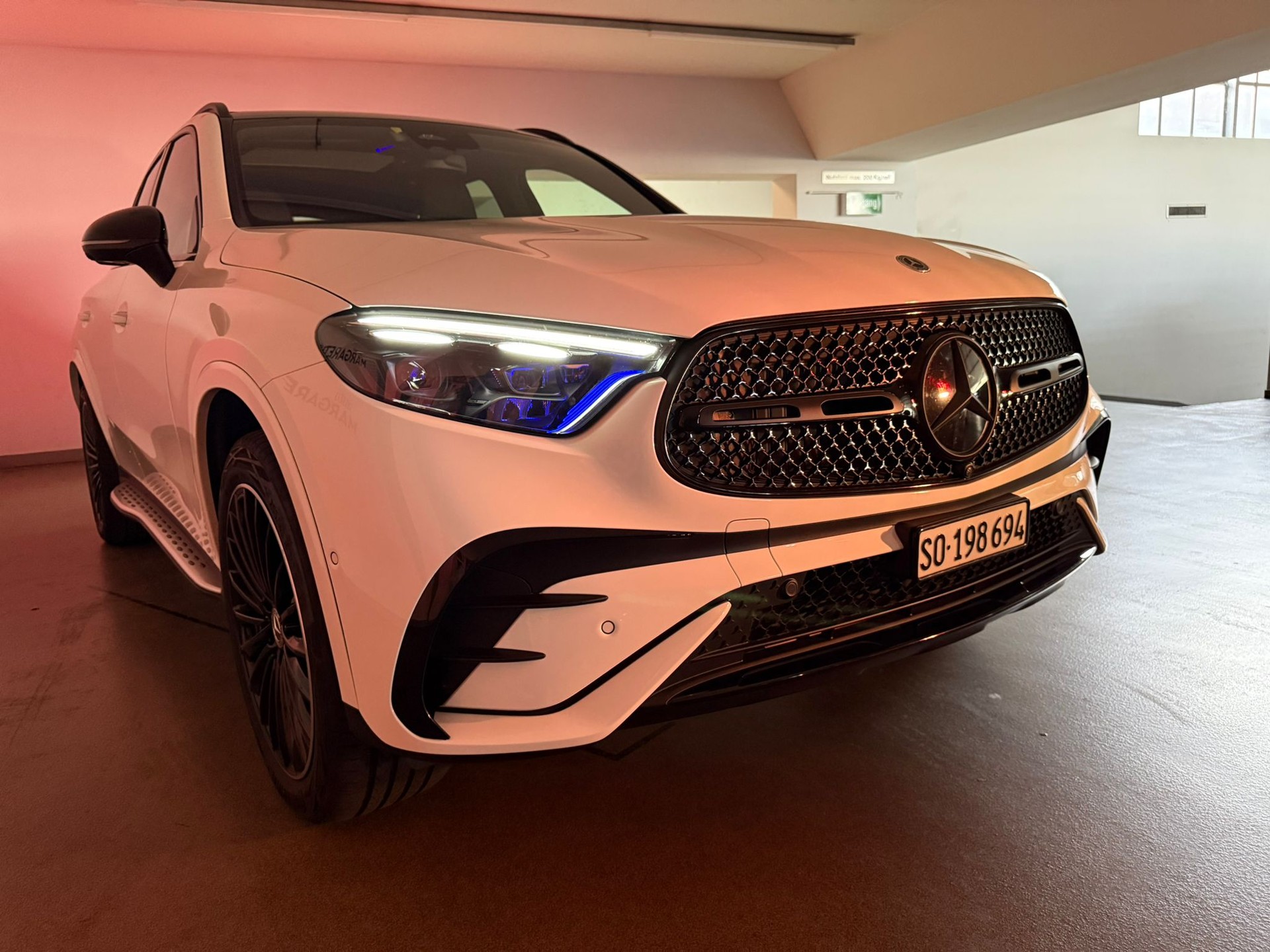 MERCEDES-BENZ GLC 220 d 4Matic 9G-Tronic-image-4